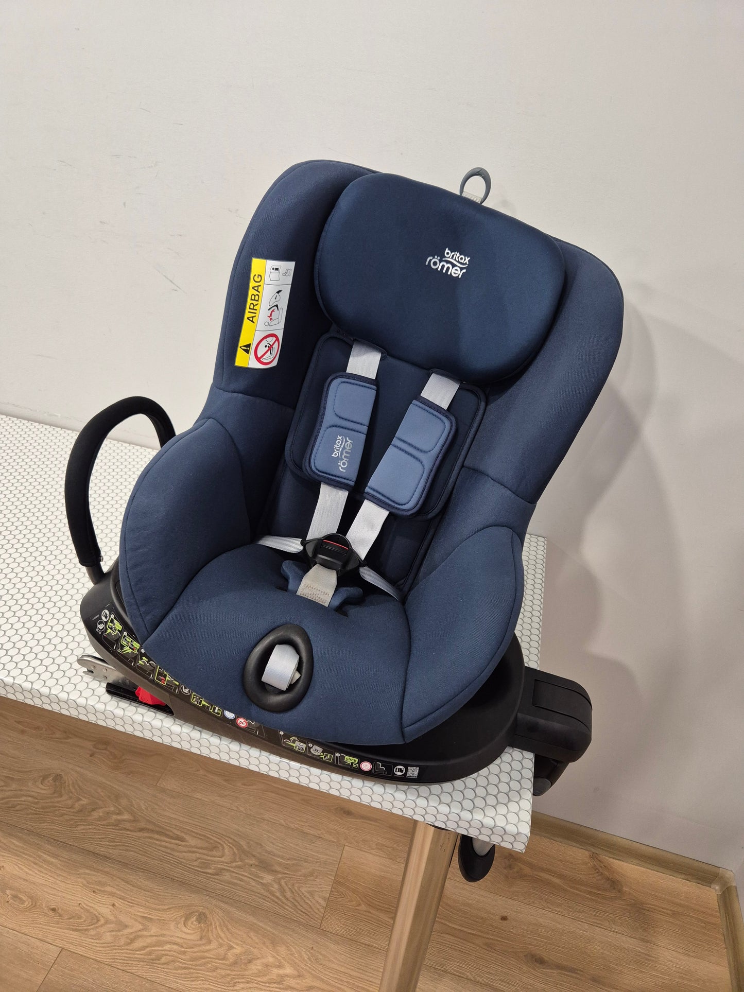 Britax Romer DualFix 2R 0-18kg.