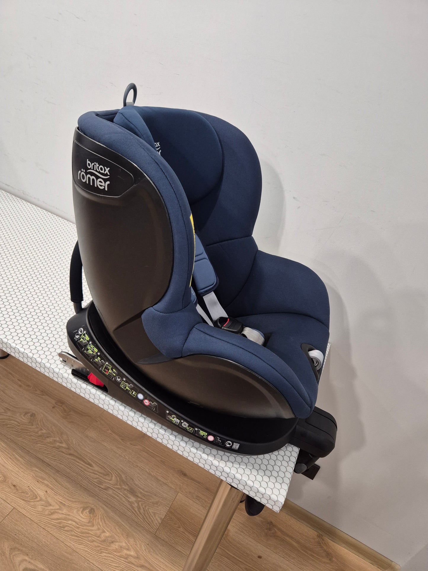 Britax Romer DualFix 2R 0-18kg.