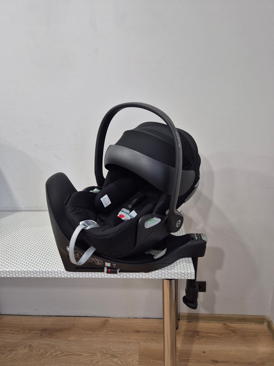 Cybex Cloud T i-Size 0-13kg. su Base T baze