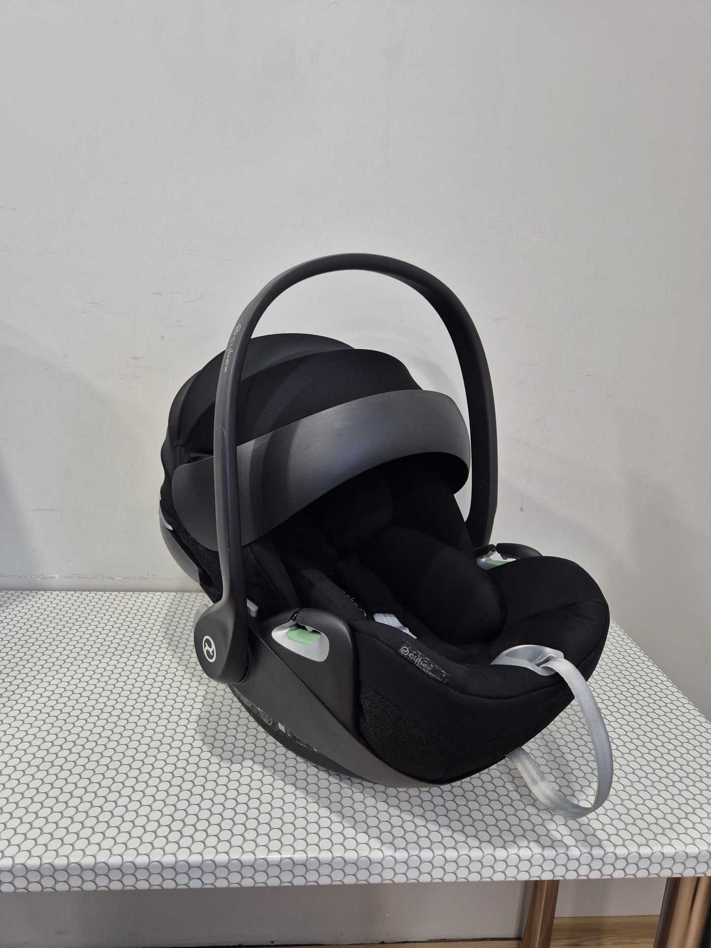 Cybex Cloud T i-Size 0-13kg. su Base T baze