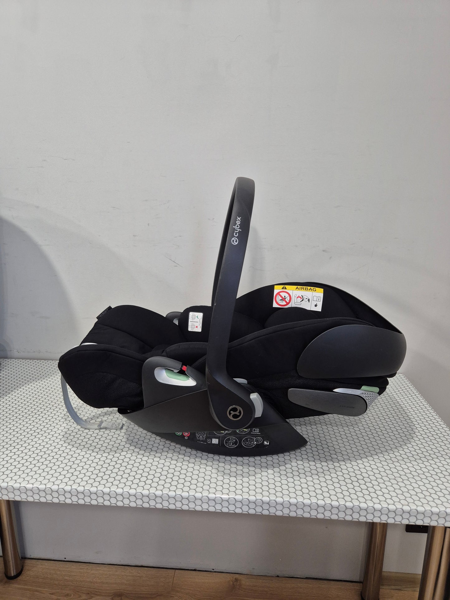 Cybex Cloud T i-Size 0-13kg. su Base T baze