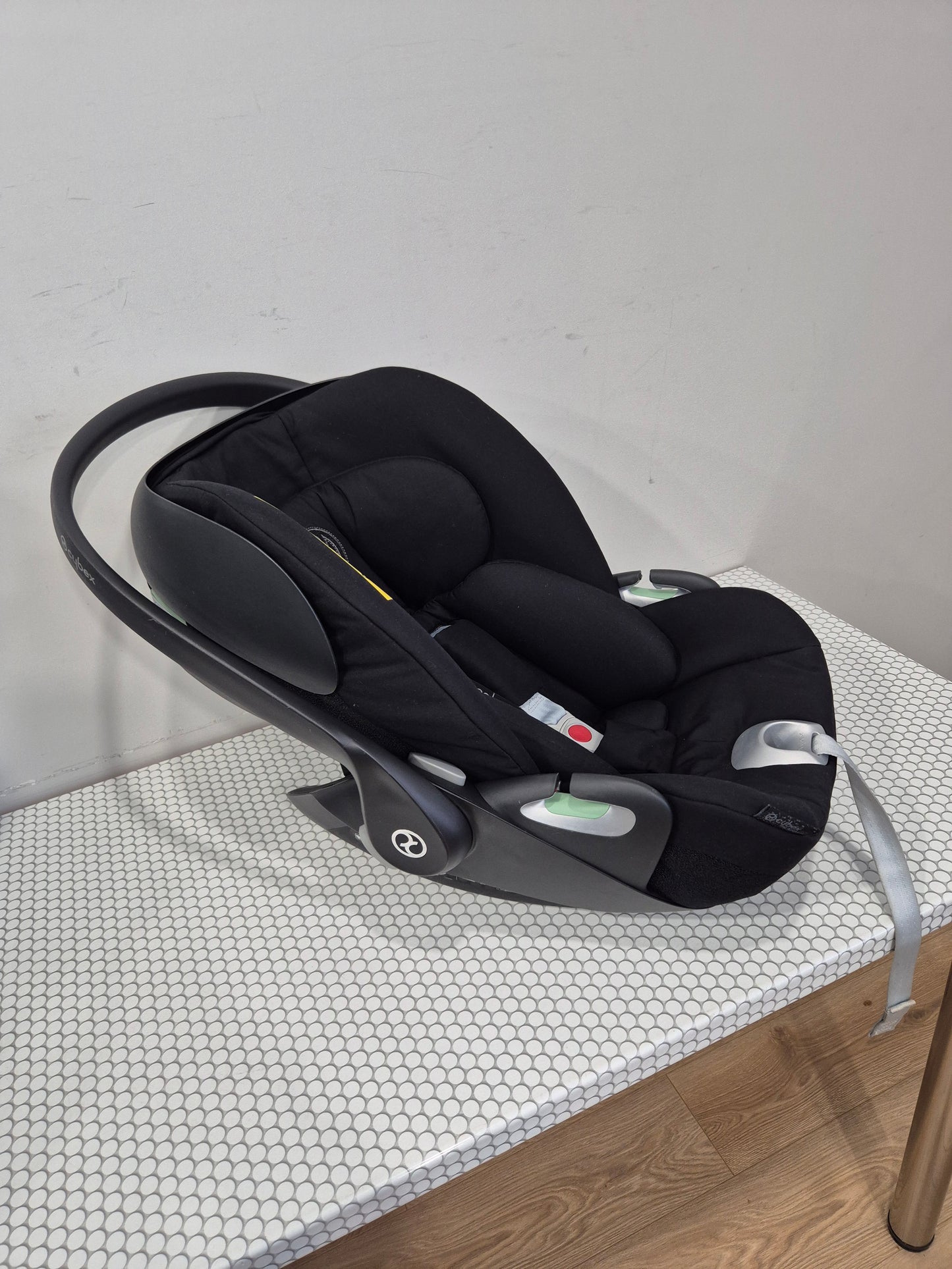 Cybex Cloud T i-Size 0-13kg. su Base T baze