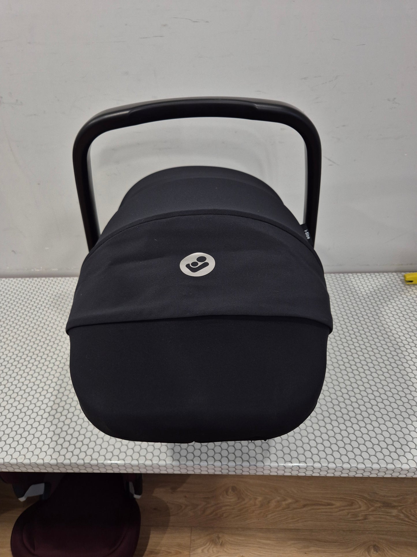 Maxi Cosi Marble i-Size 0-13kg. su IsoFix baze