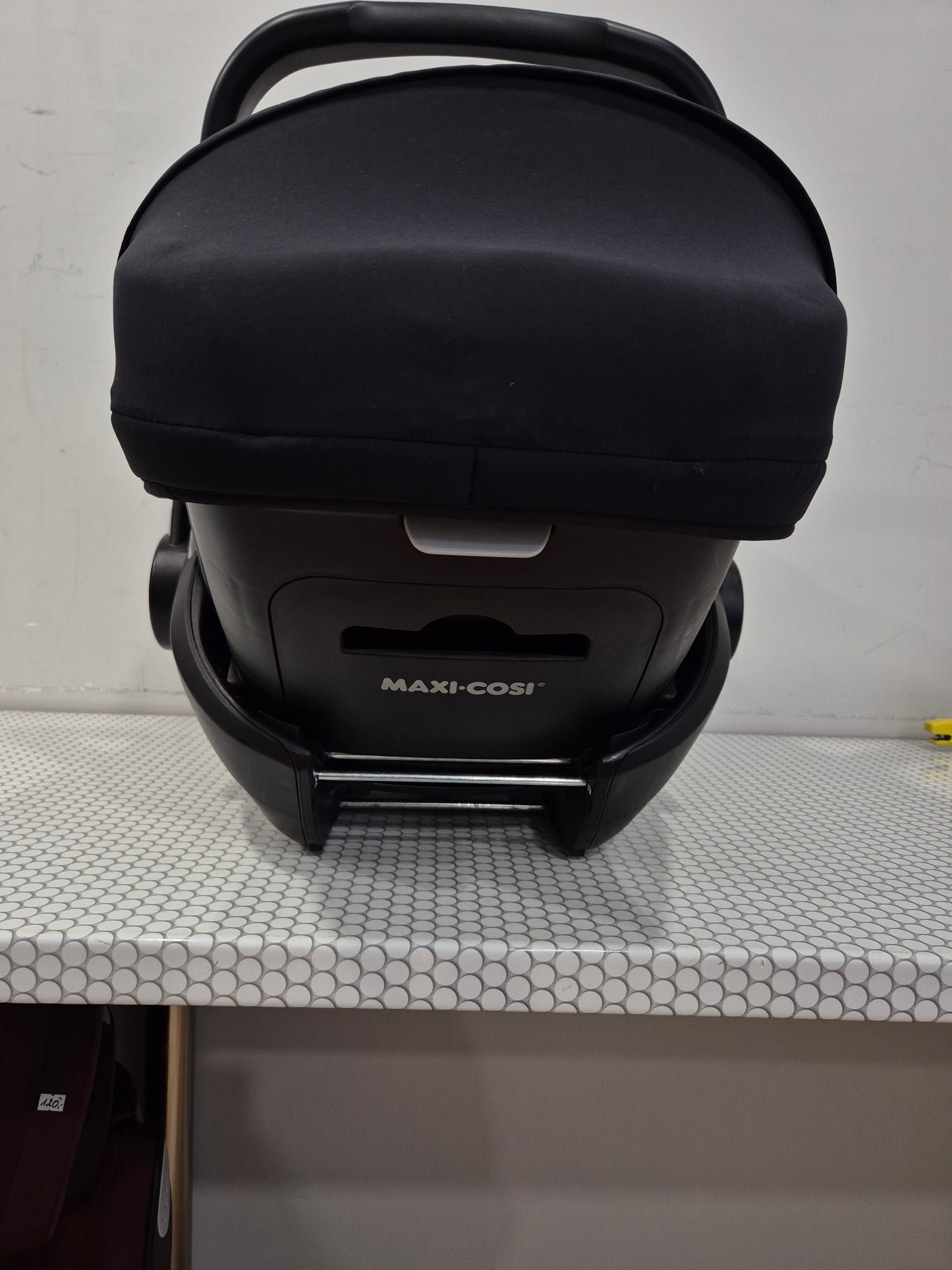 Maxi Cosi Marble i-Size 0-13kg. su IsoFix baze