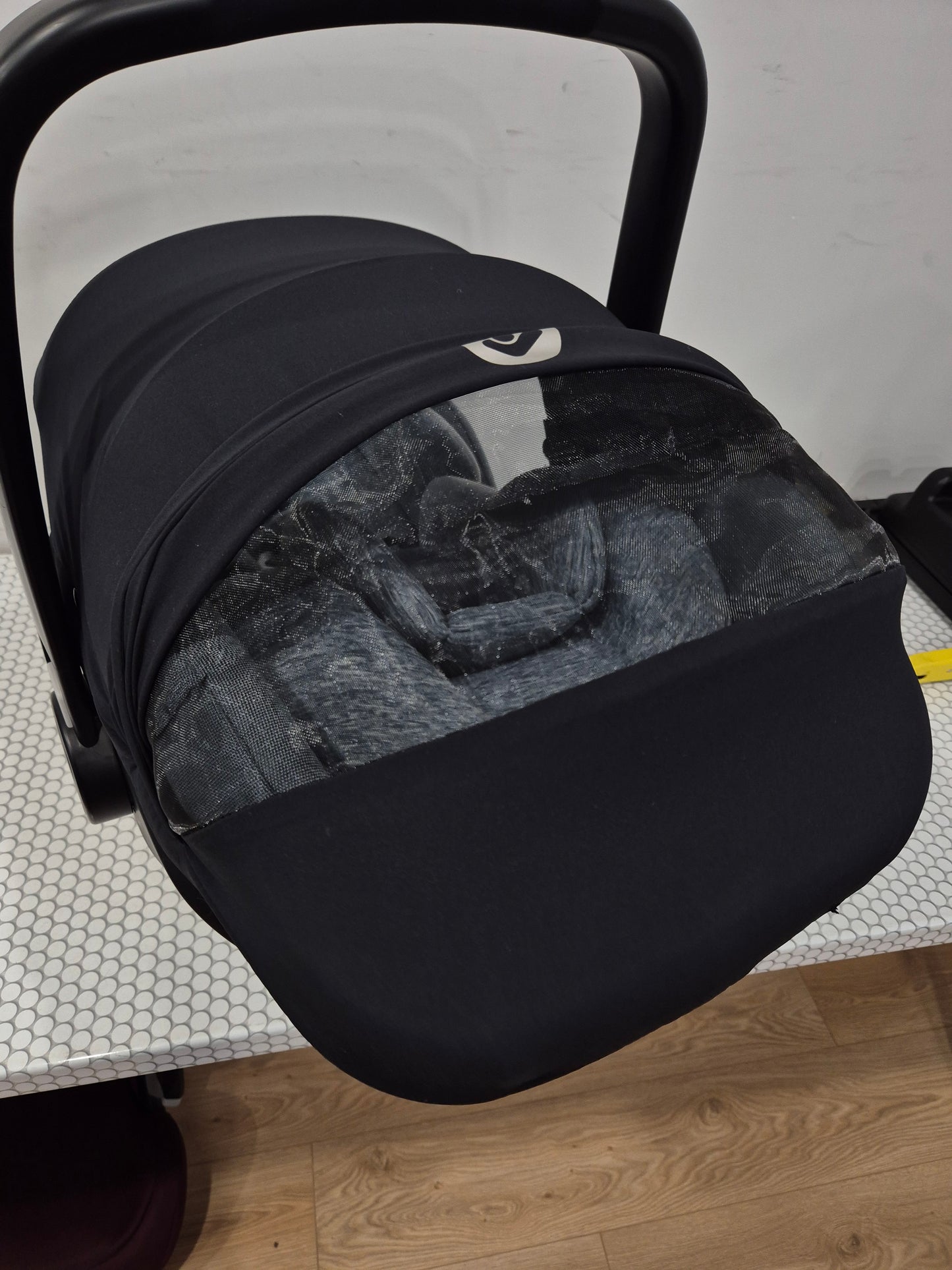 Maxi Cosi Marble i-Size 0-13kg. su IsoFix baze