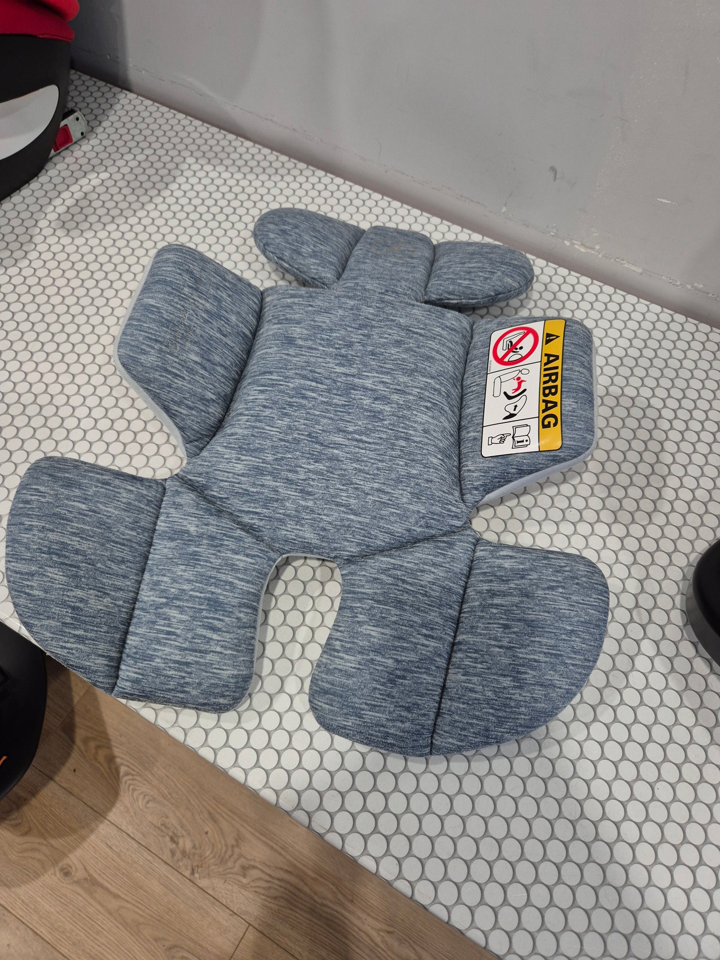 Maxi Cosi Marble i-Size 0-13kg. su IsoFix baze