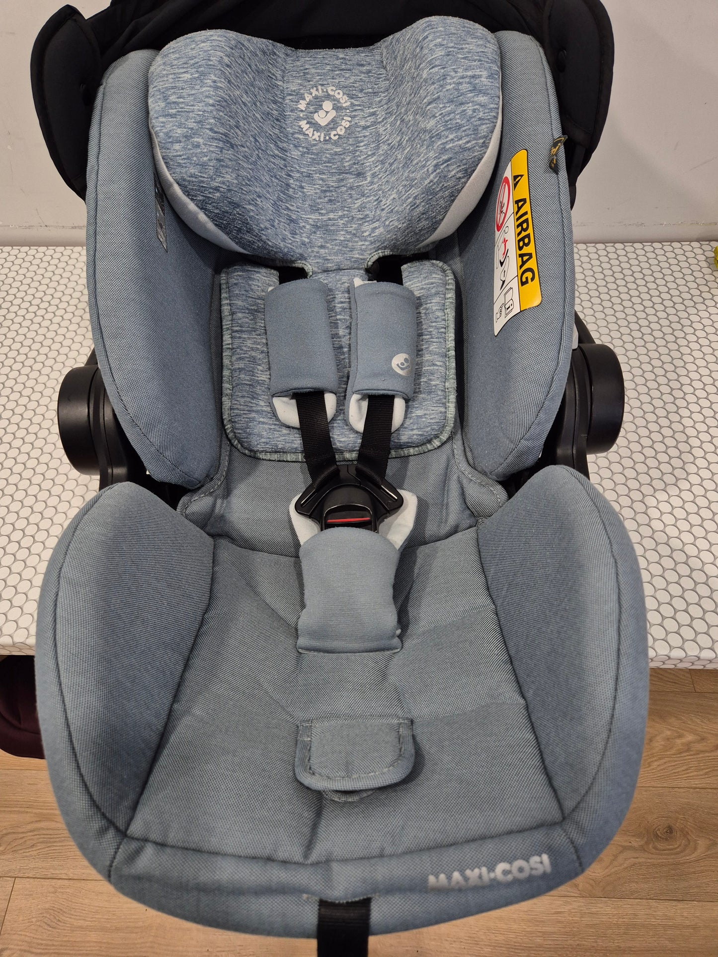 Maxi Cosi Marble i-Size 0-13kg. su IsoFix baze