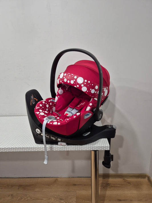Cybex Cloud Z i-Size 0-13kg. kėdutė ir Base Z bazė.