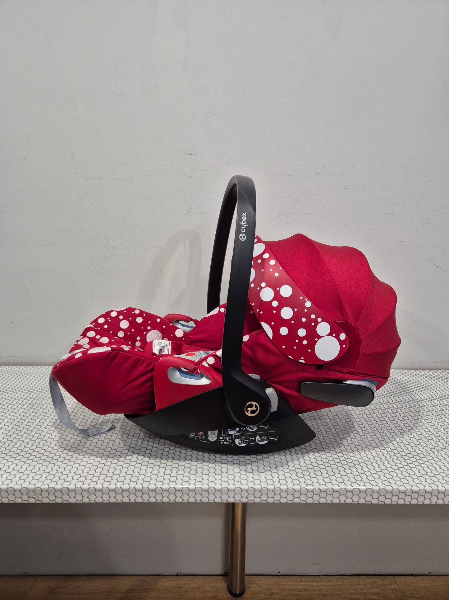 Cybex Cloud Z i-Size 0-13kg. kėdutė ir Base Z bazė.