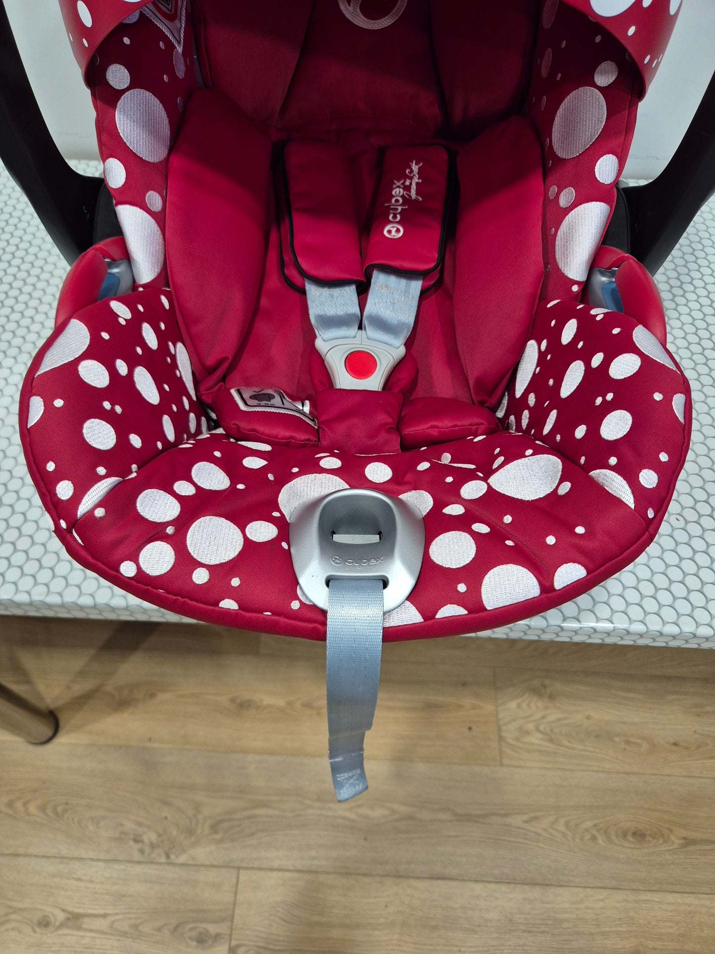 Cybex Cloud Z i-Size 0-13kg. kėdutė ir Base Z bazė.