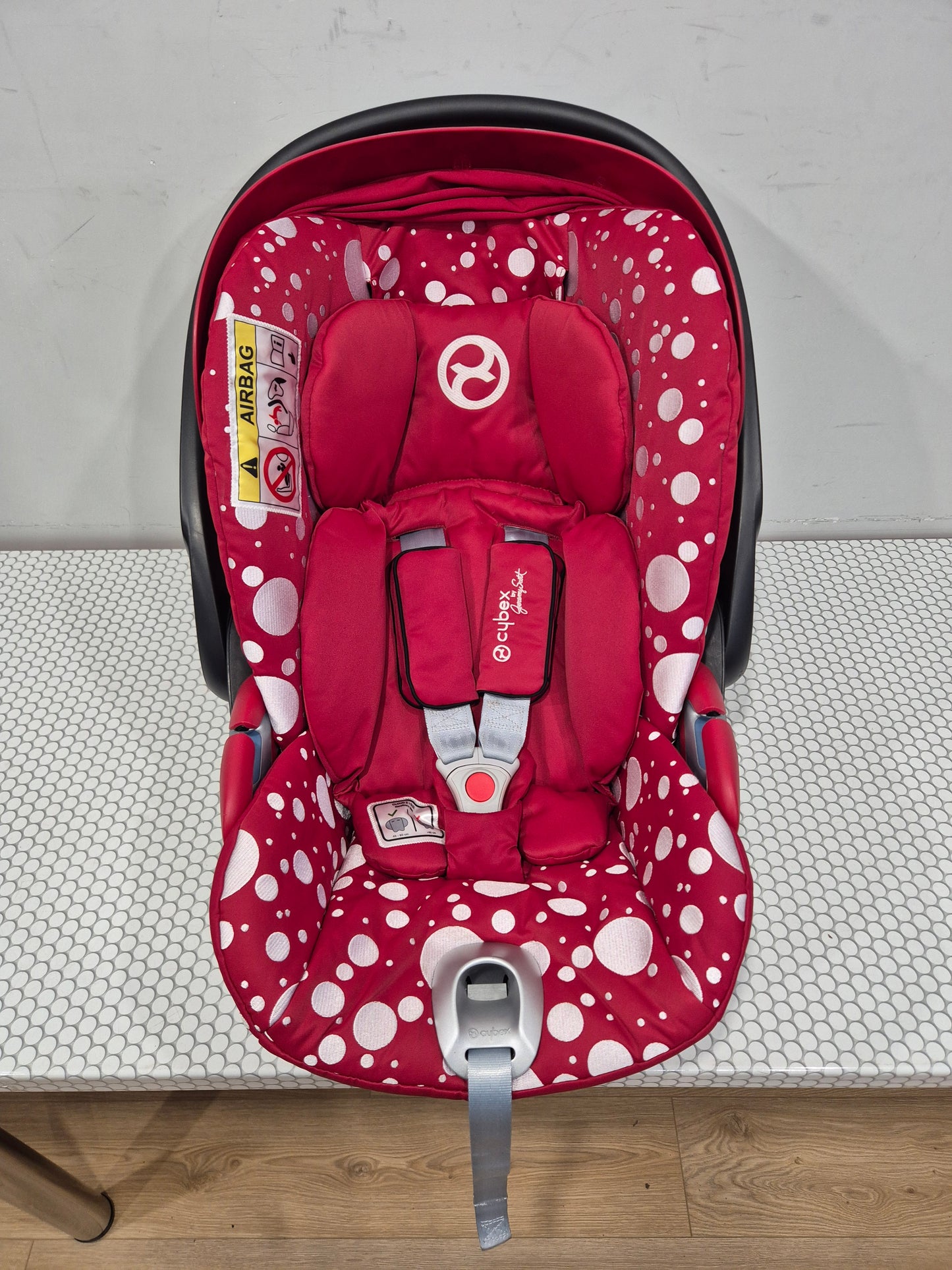 Cybex Cloud Z i-Size 0-13kg. kėdutė ir Base Z bazė.