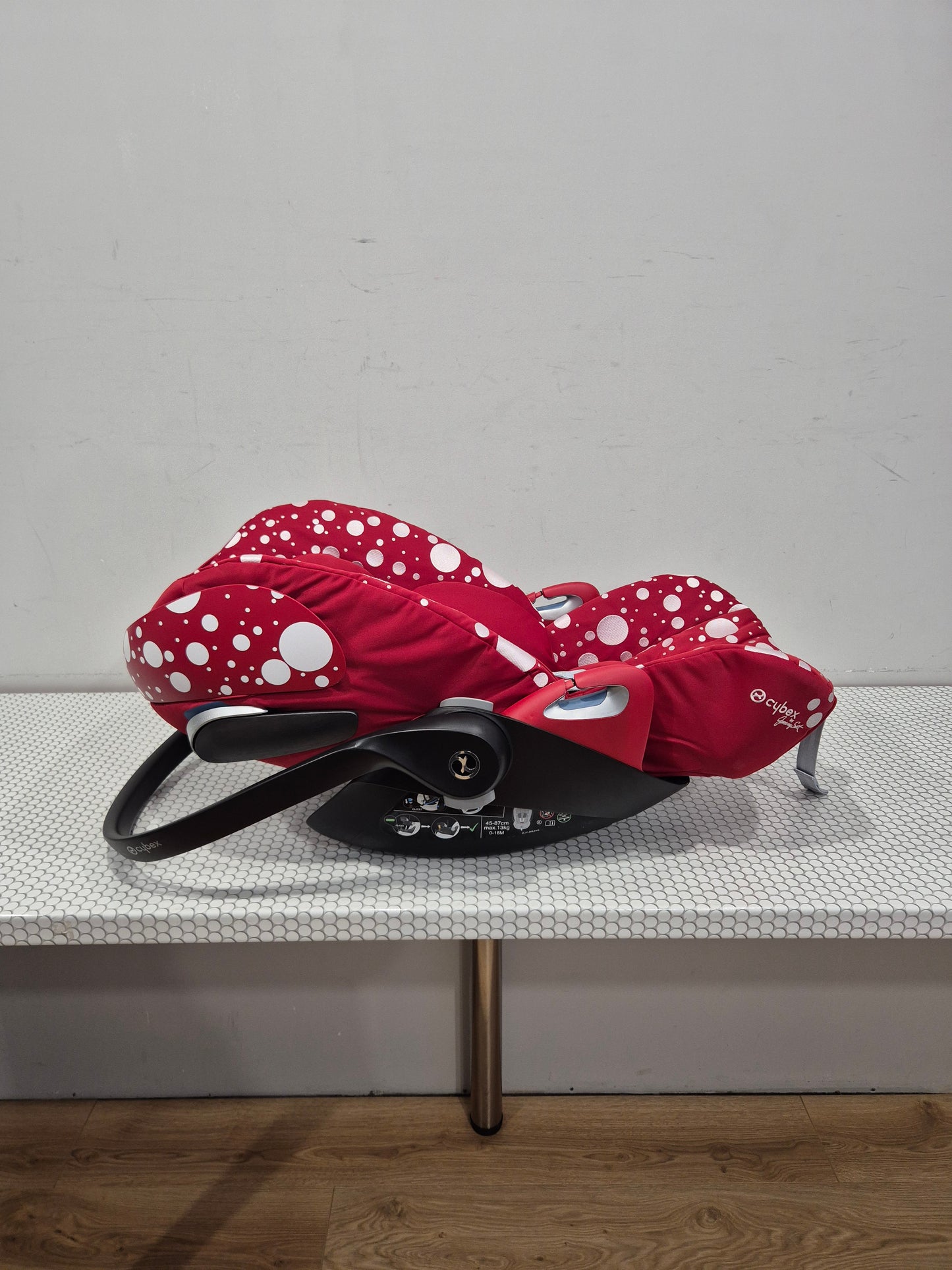 Cybex Cloud Z i-Size 0-13kg. kėdutė ir Base Z bazė.