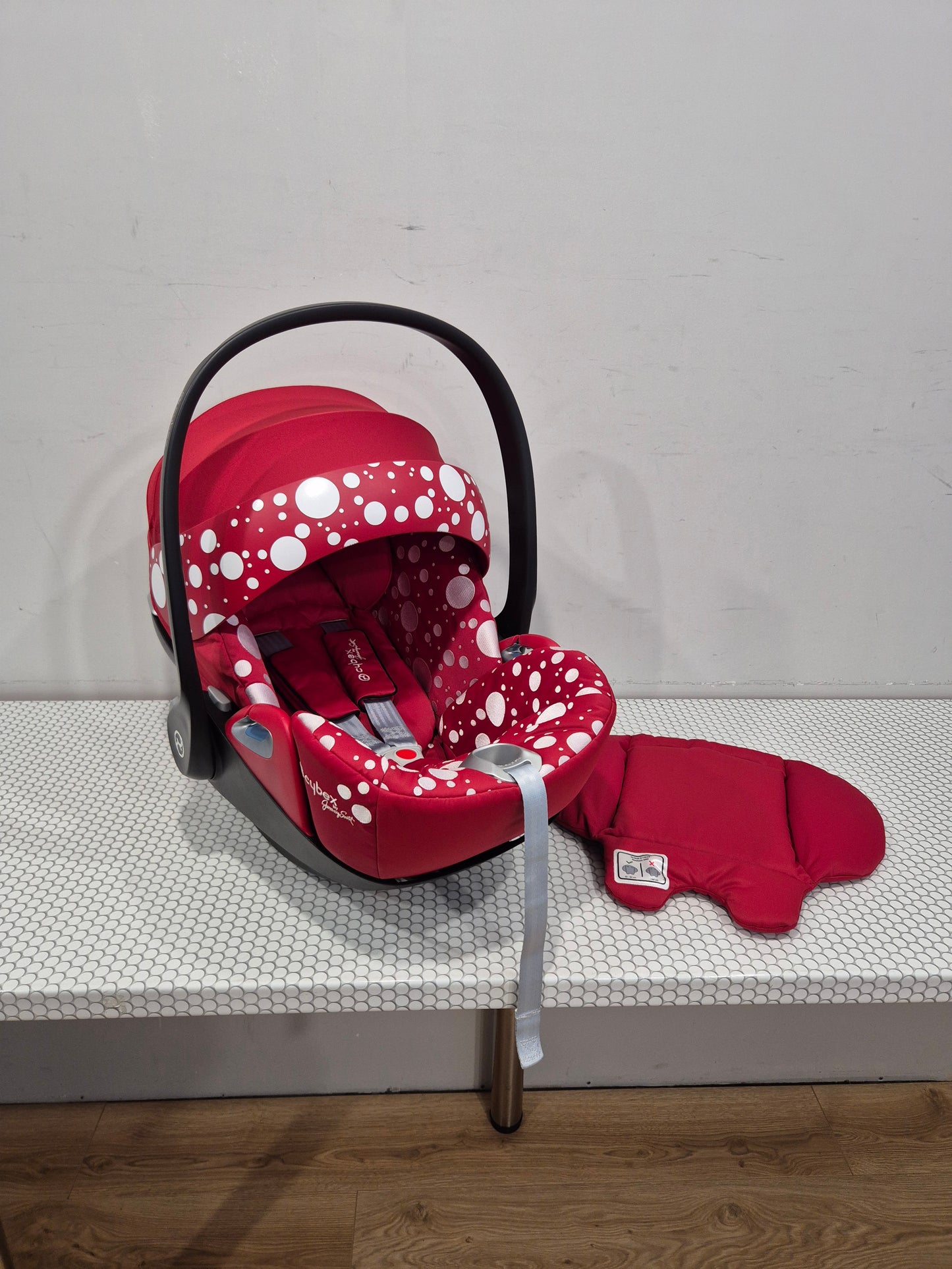 Cybex Cloud Z i-Size 0-13kg. kėdutė ir Base Z bazė.