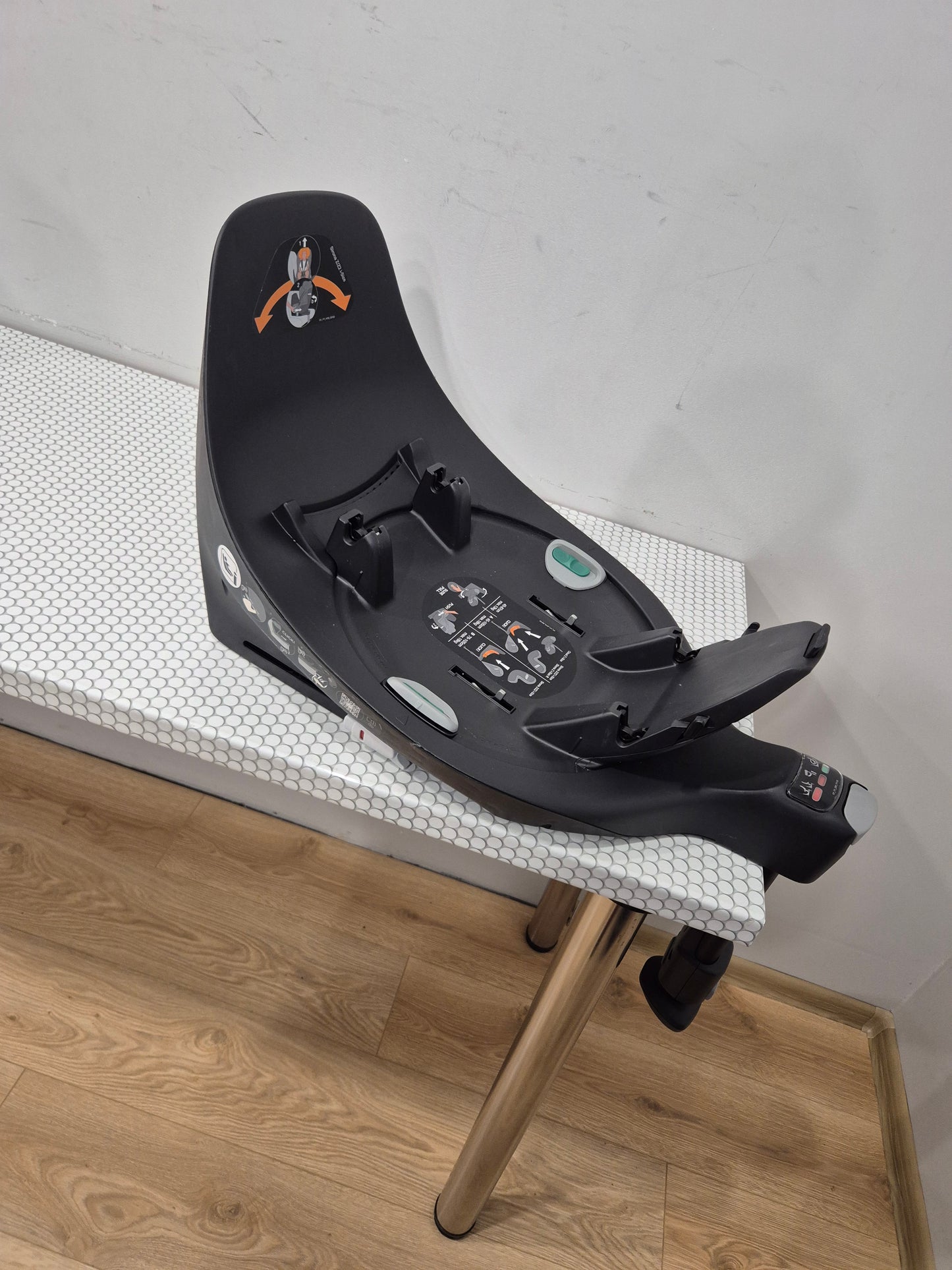 Cybex Cloud Z i-Size 0-13kg. kėdutė ir Base Z bazė.