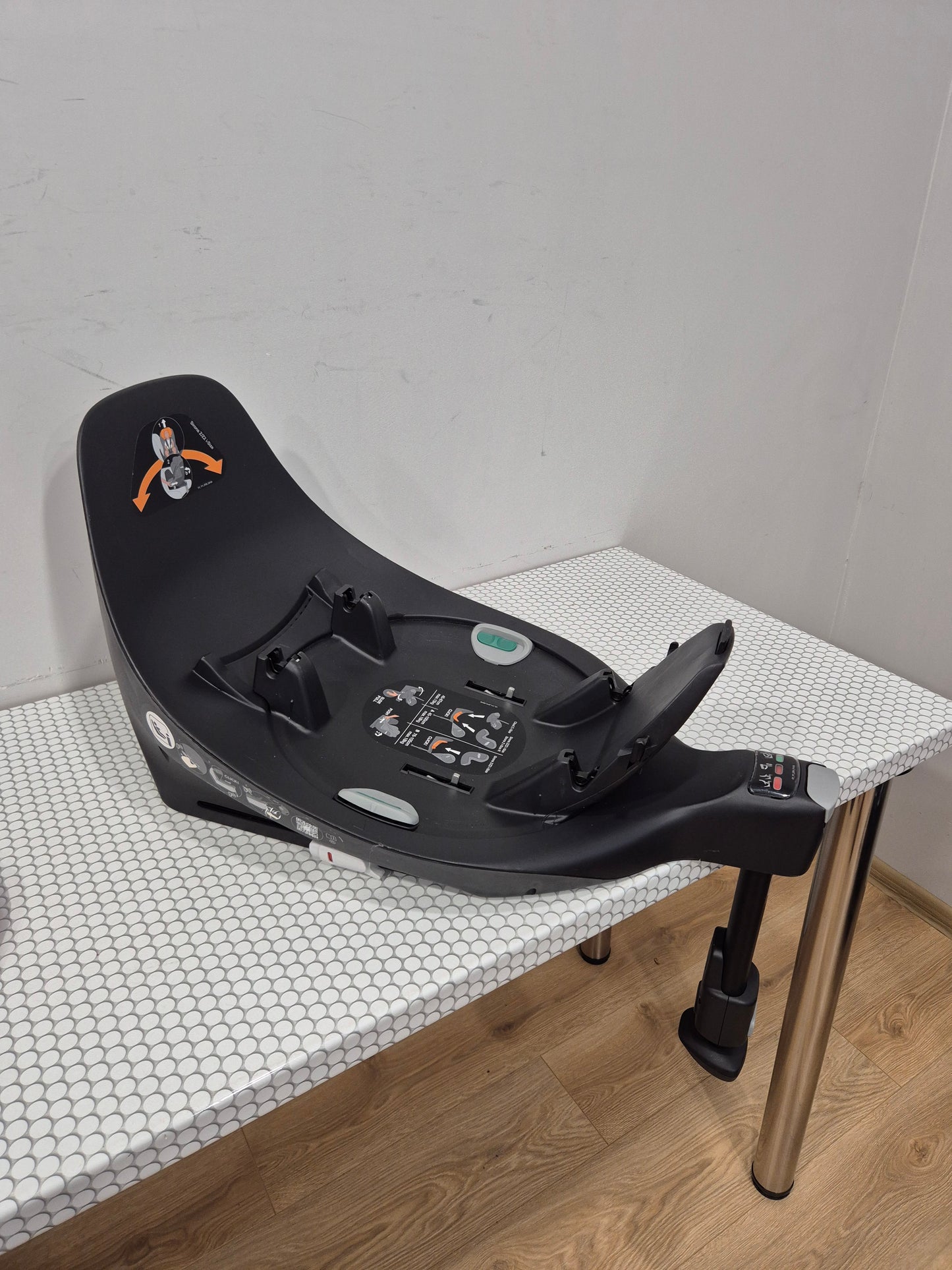 Cybex Cloud Z i-Size 0-13kg. kėdutė ir Base Z bazė.