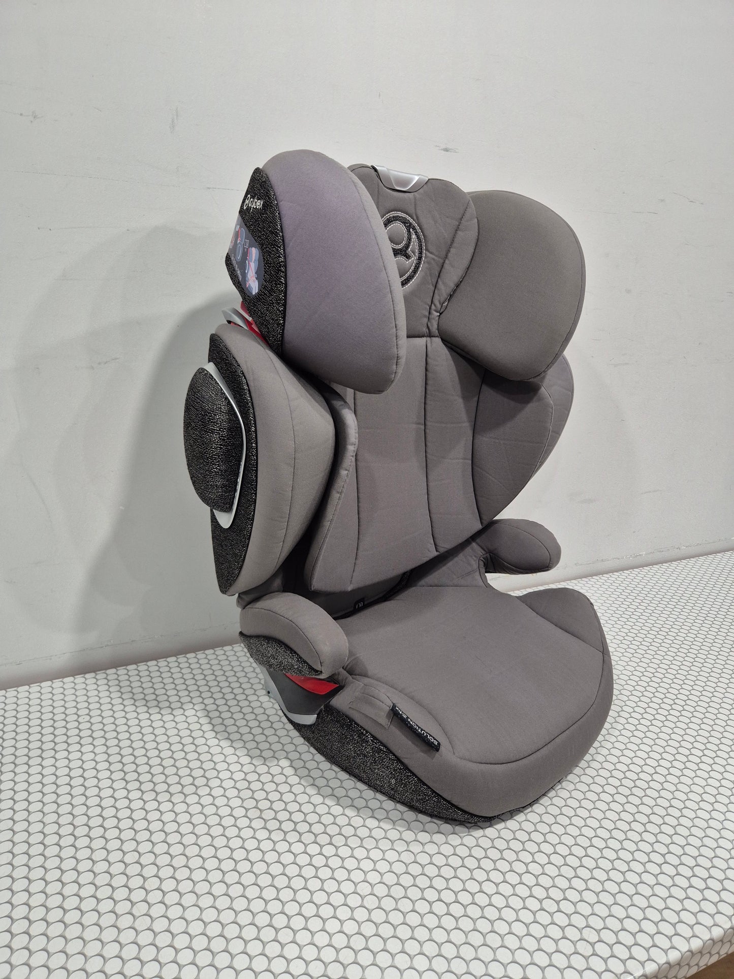 Cybex Solution Z-Fix 15-36kg.