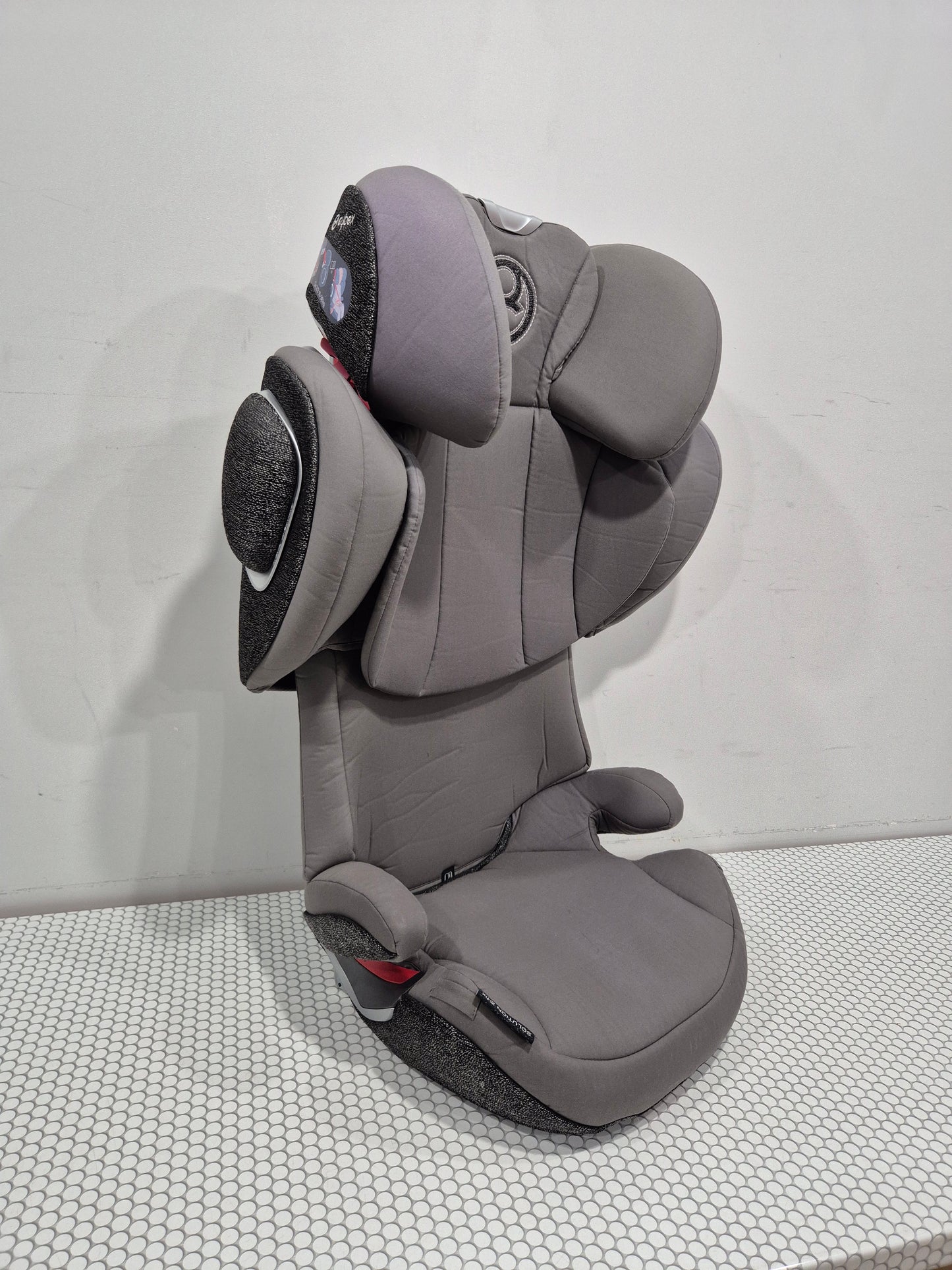 Cybex Solution Z-Fix 15-36kg.