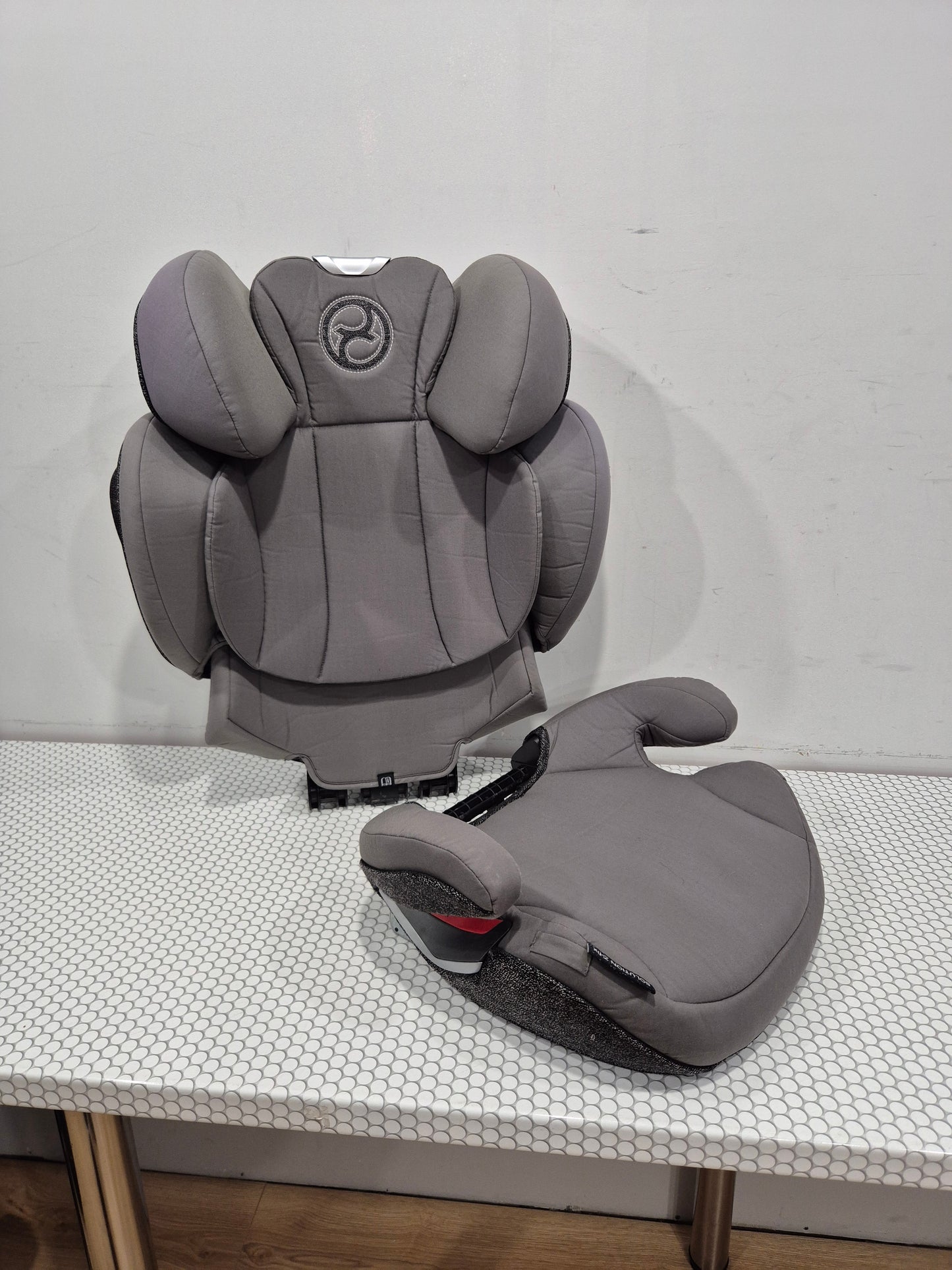 Cybex Solution Z-Fix 15-36kg.