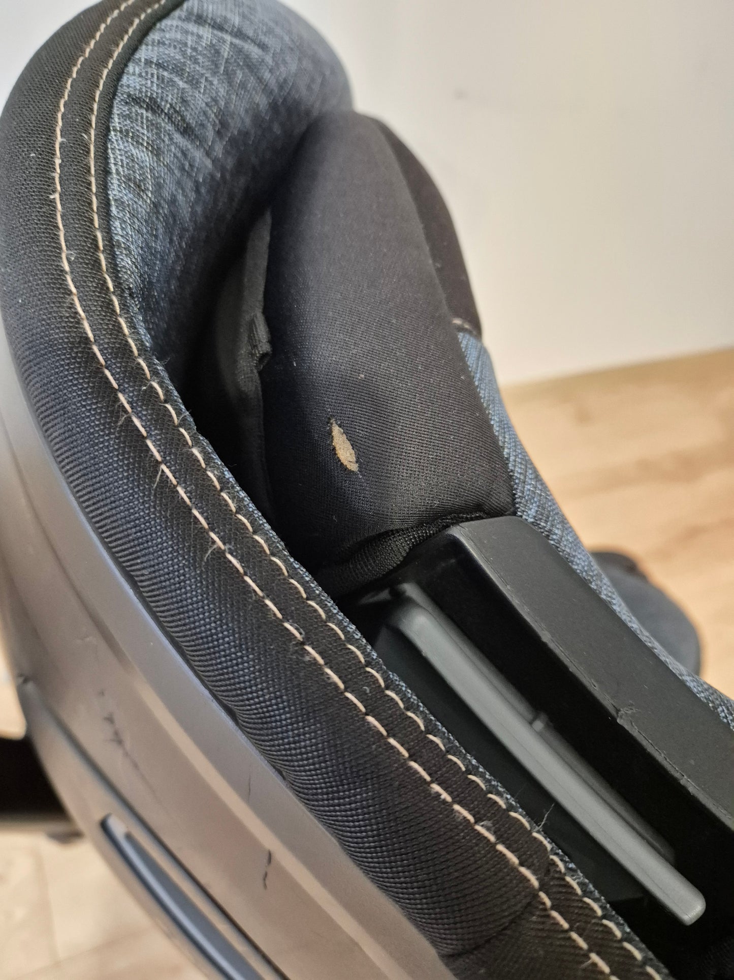 Britax Romer DualFix M i-Size 0-18kg.