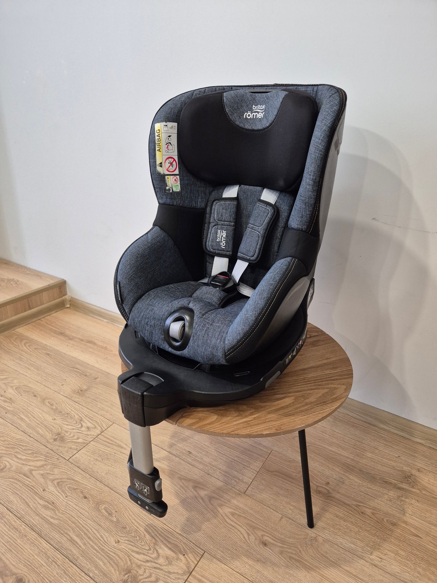 Britax Romer DualFix M i-Size 0-18kg.