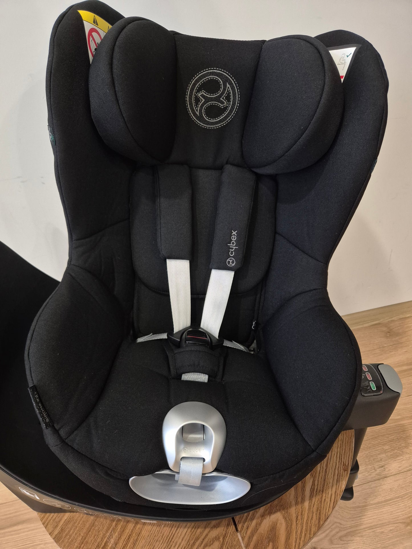 Sirona Z2 Plus 0-18kg. su Cybex Base T baze