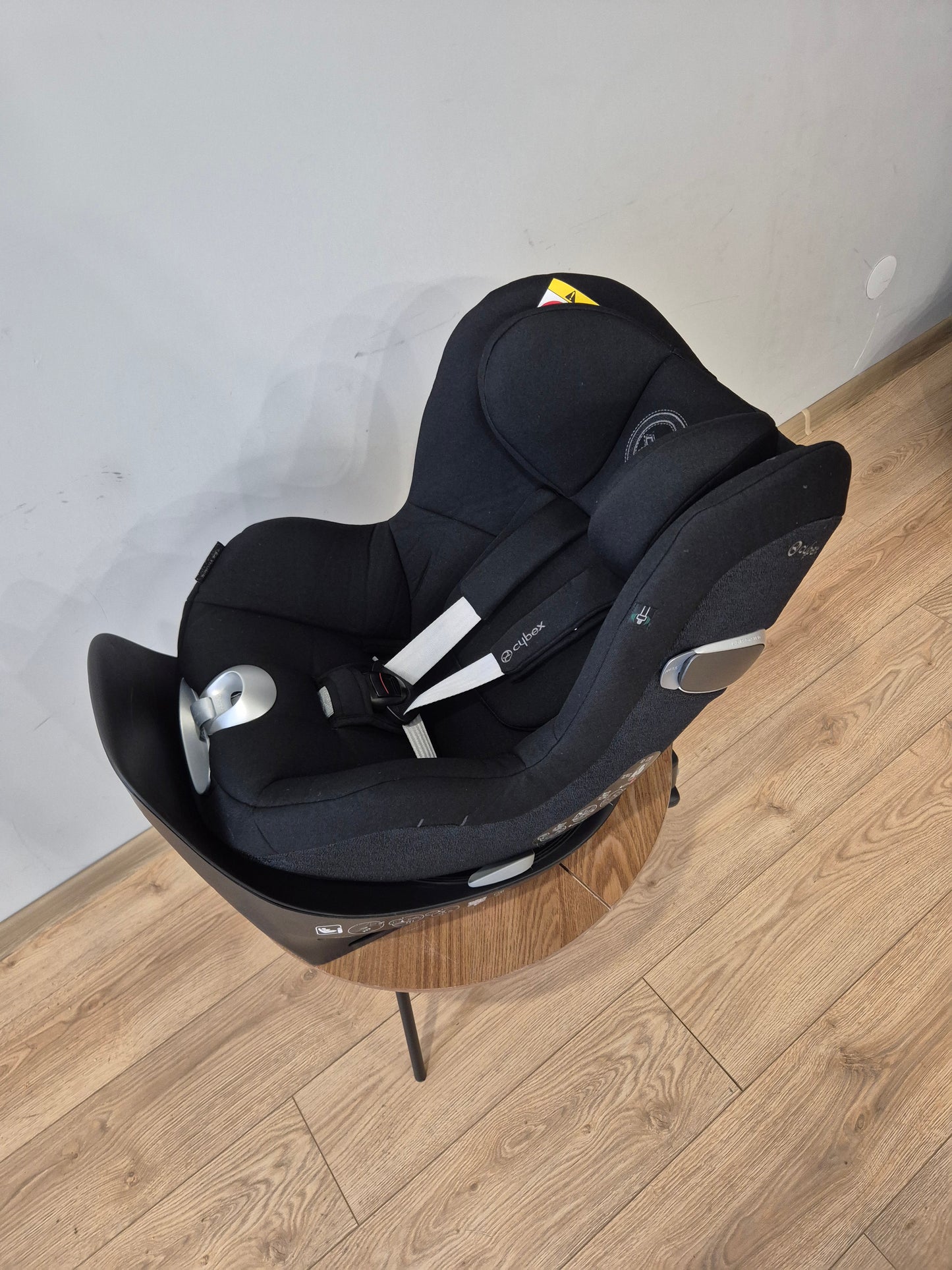 Sirona Z2 Plus 0-18kg. su Cybex Base T baze