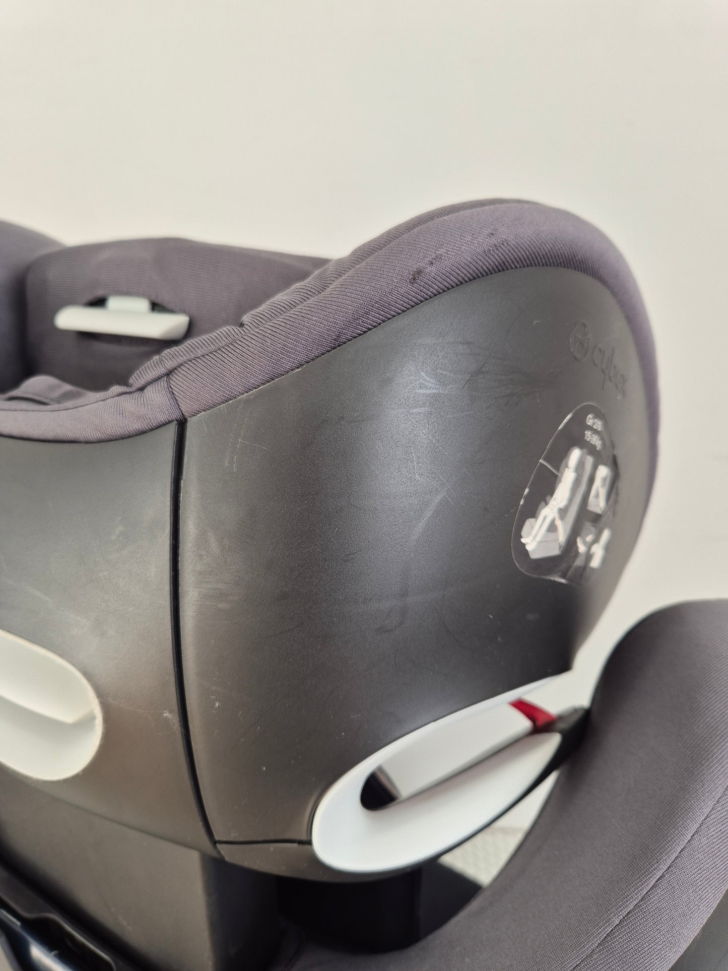 Cybex Solution M-Fix 15-36kg