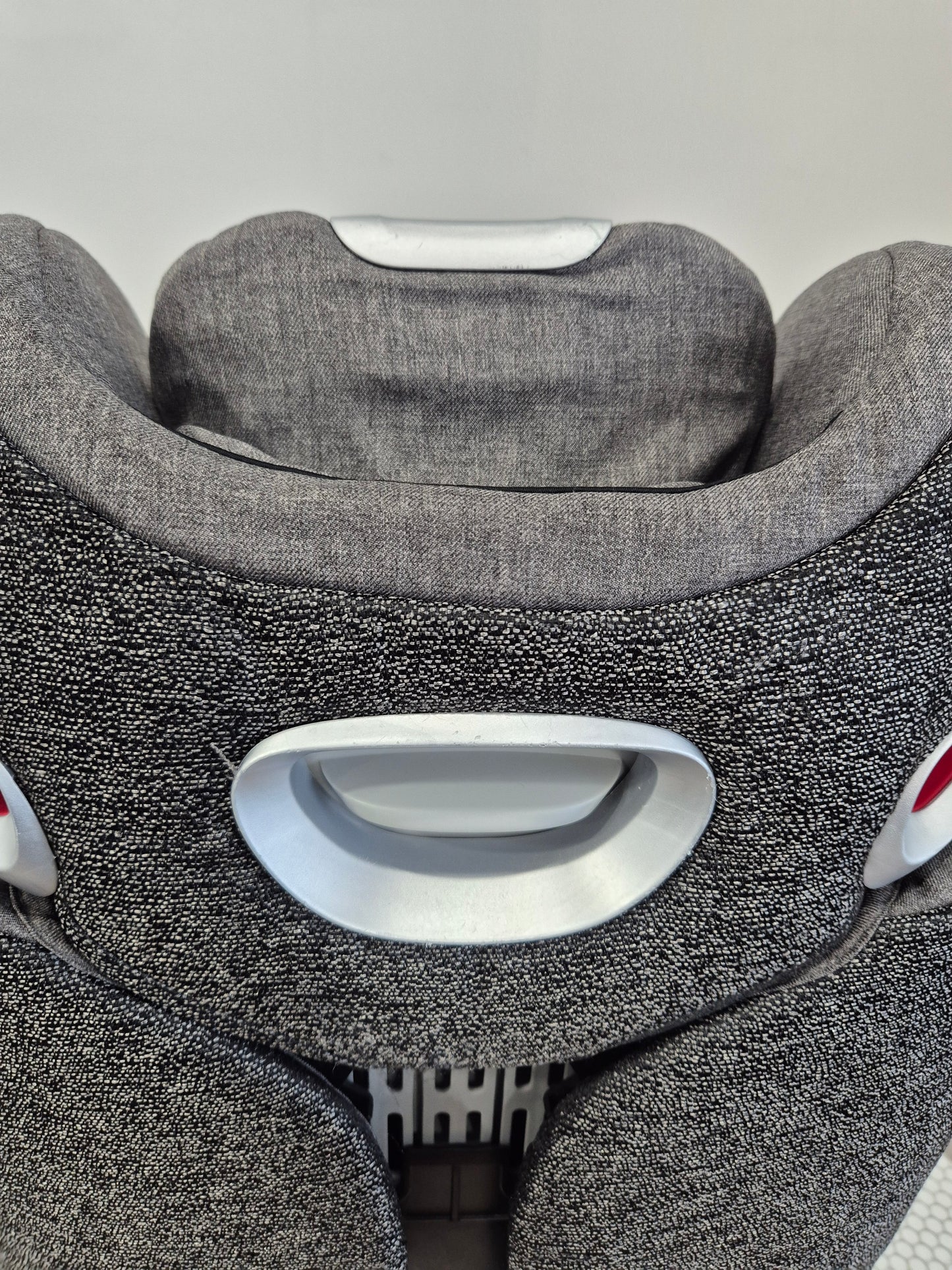 Cybex Solution Z-Fix PLUS 15-36kg.