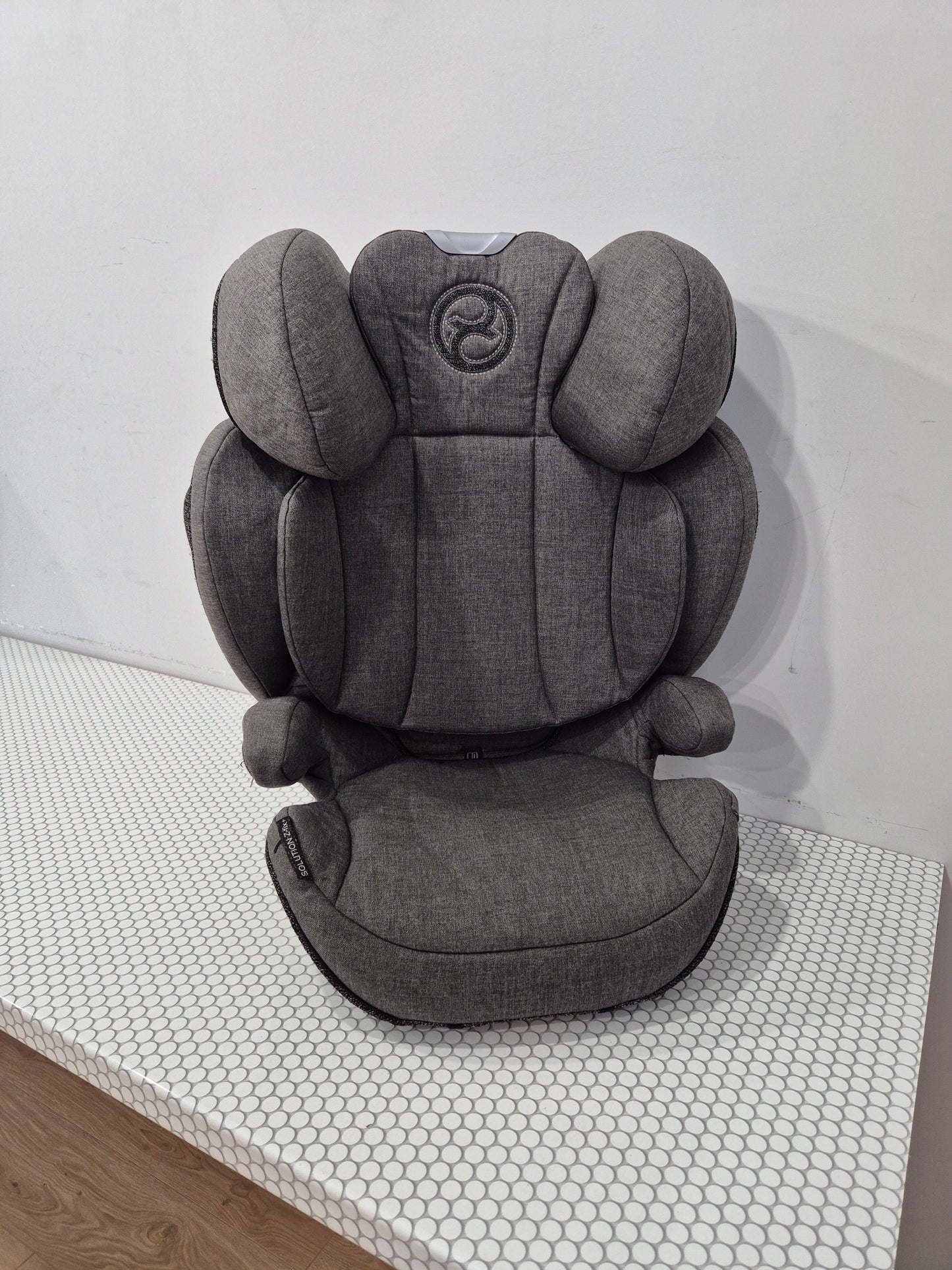 Cybex Solution Z-Fix PLUS 15-36kg.