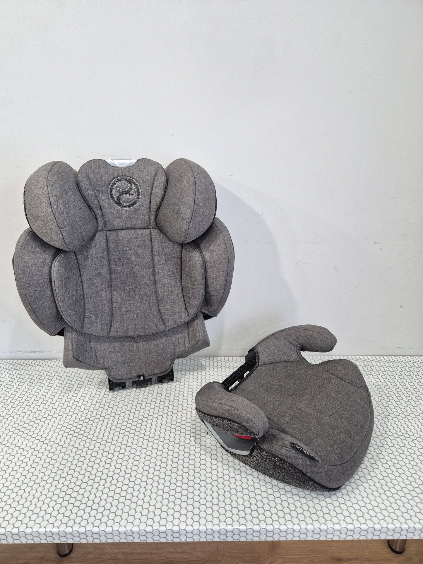 Cybex Solution Z-Fix PLUS 15-36kg.