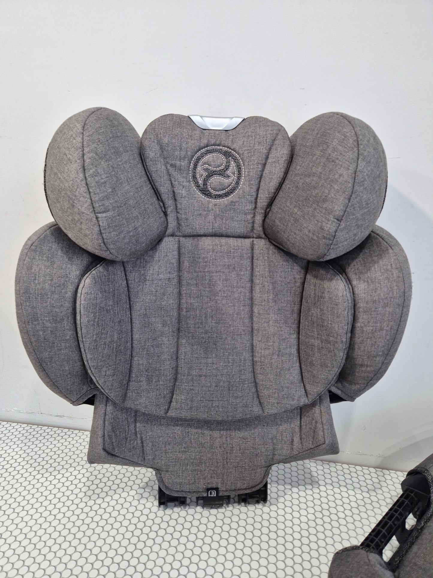Cybex Solution Z-Fix PLUS 15-36kg.