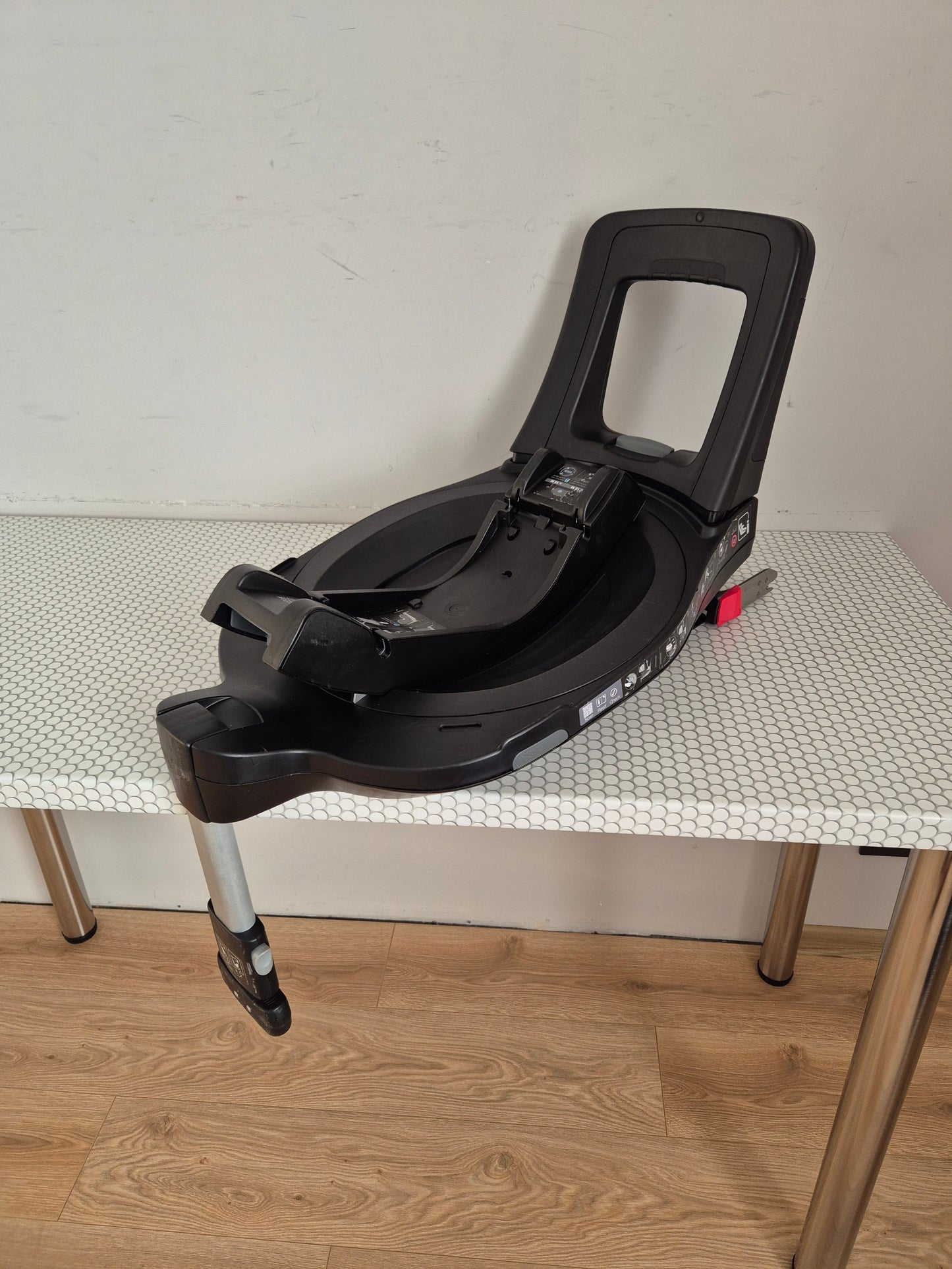 BRITAX Baby-Safe iSense 0-13kg. su Britax Flex Base iSense baze.