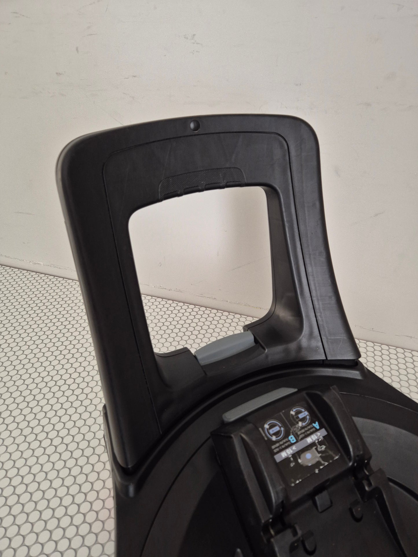 BRITAX Baby-Safe iSense 0-13kg. su Britax Flex Base iSense baze.