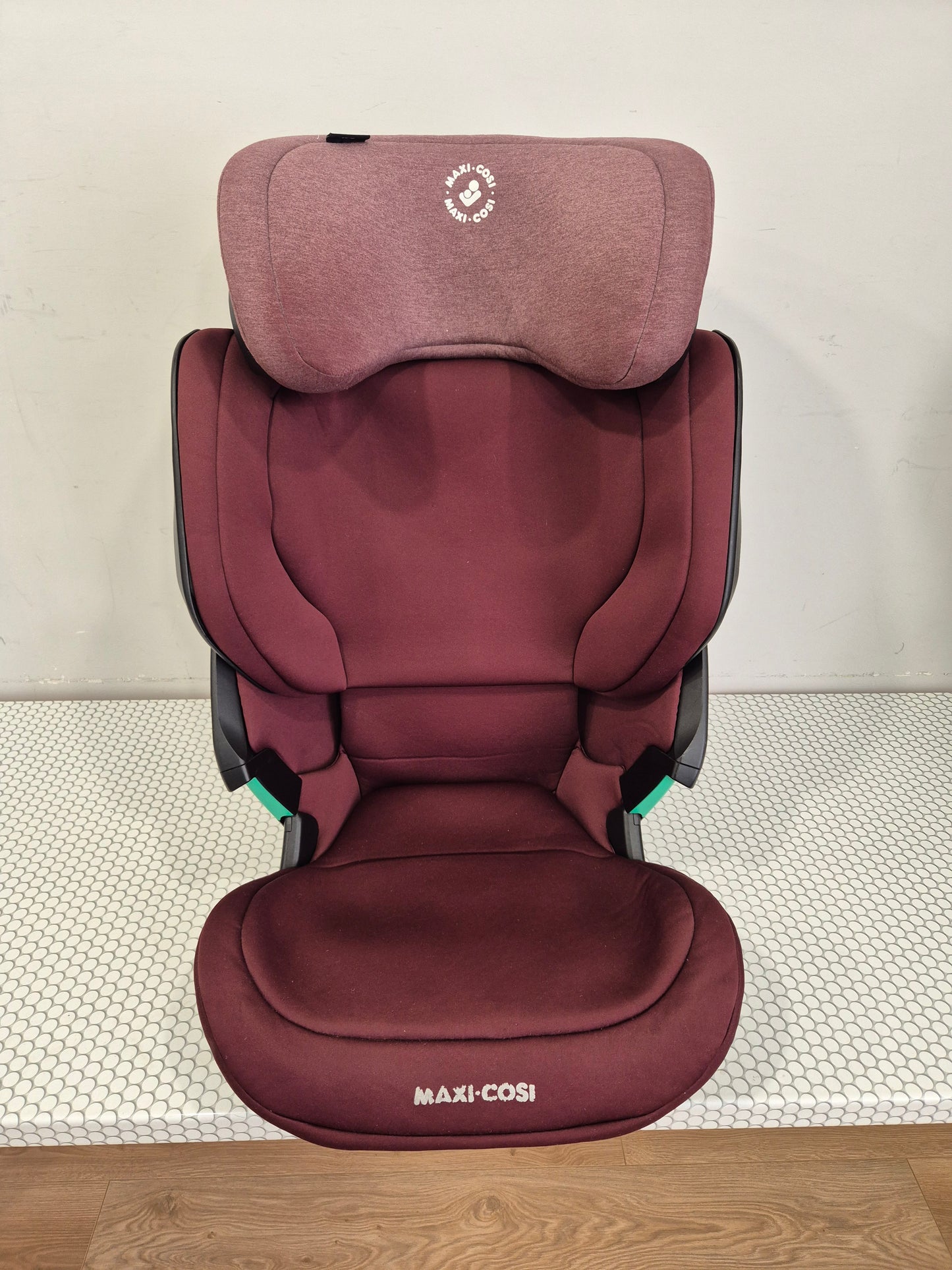 Maxi Cosi Kore i-Size 15-36kg.