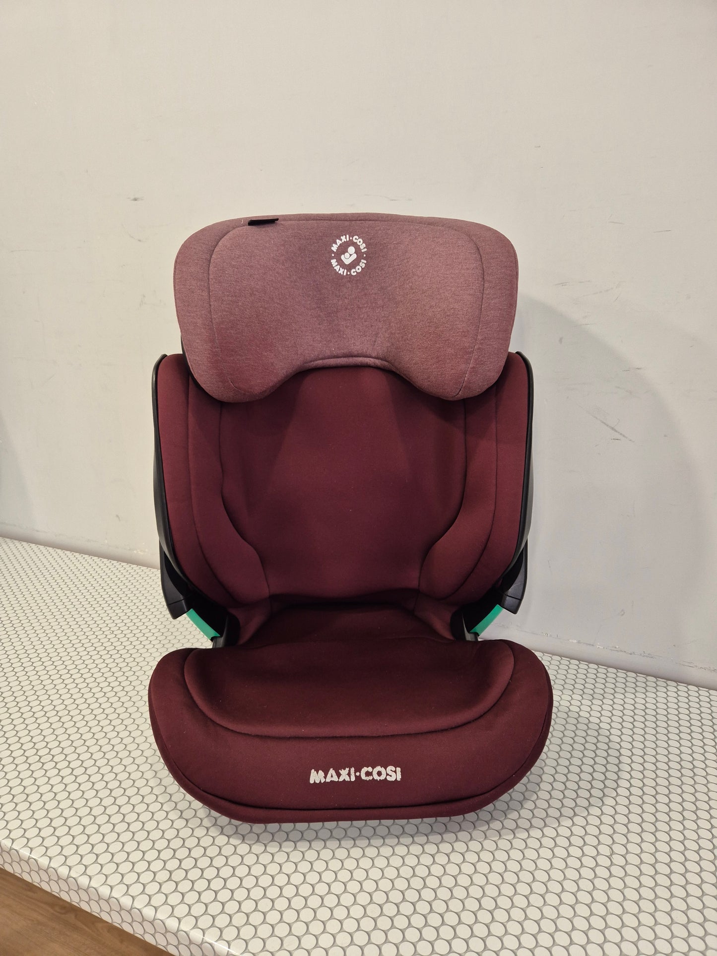 Maxi Cosi Kore i-Size 15-36kg.