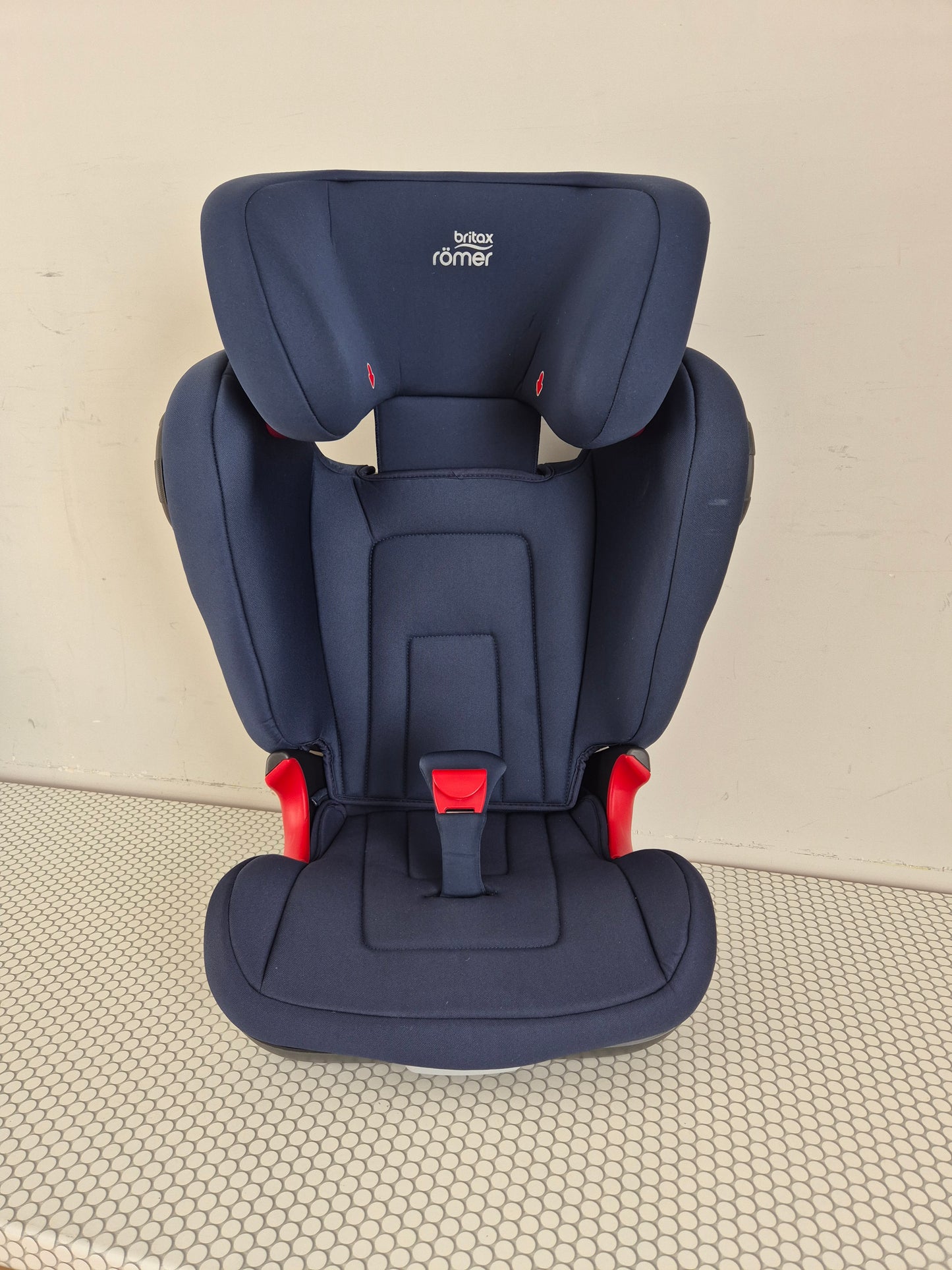Britax Romer KidFix 2S 15-36kg.