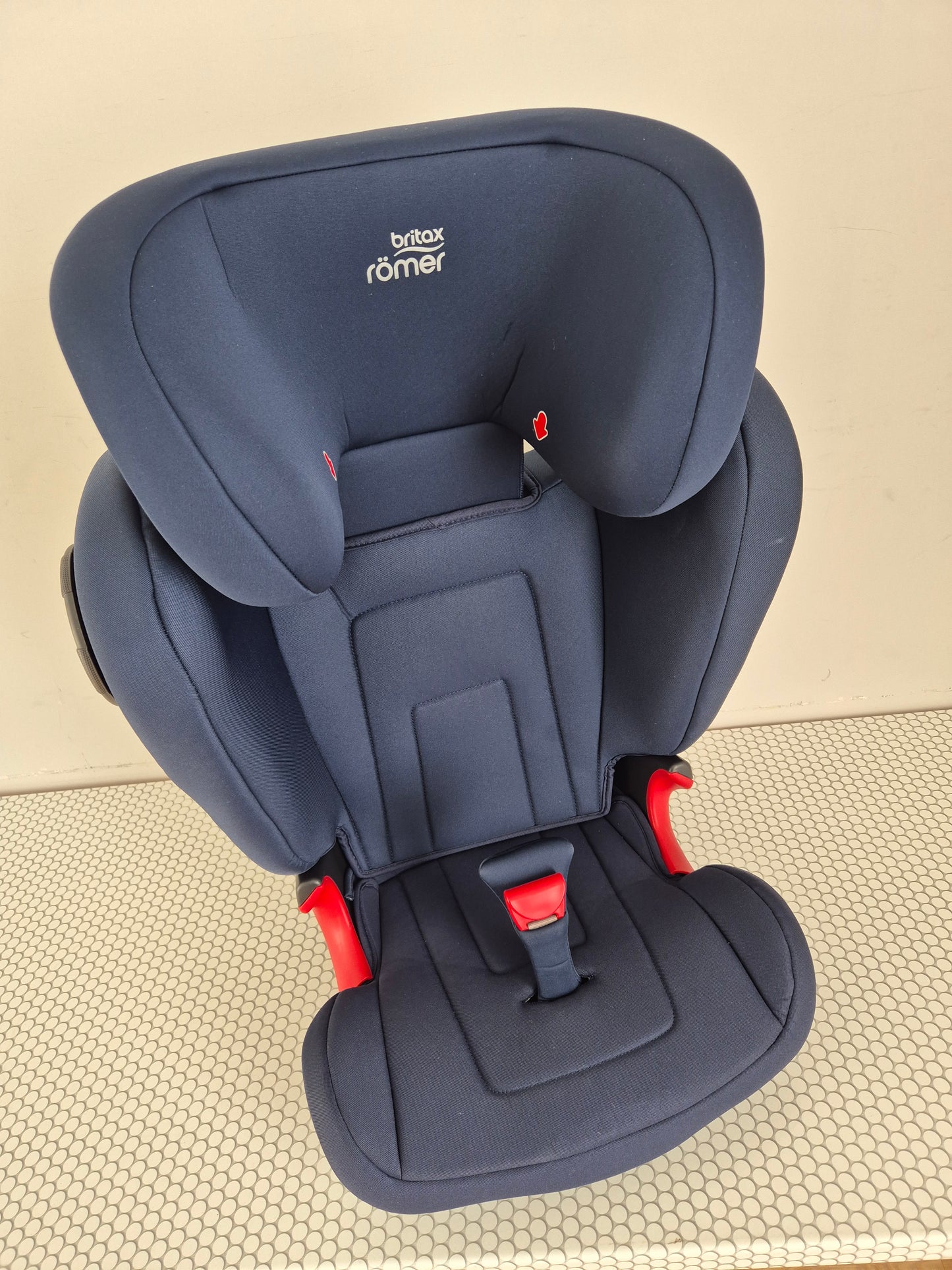 Britax Romer KidFix 2S 15-36kg.