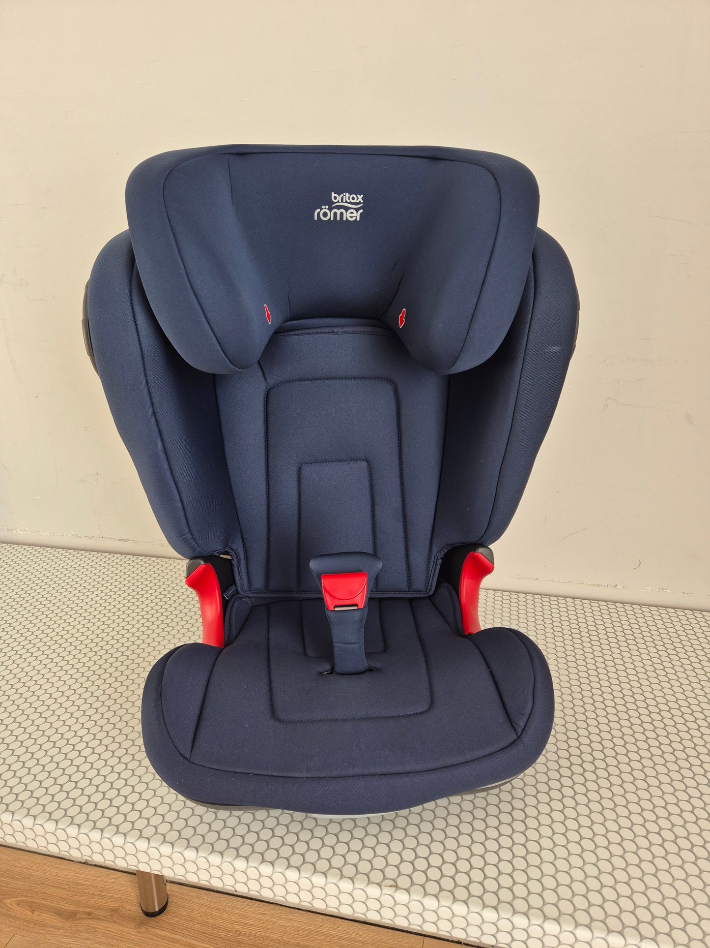 Britax Romer KidFix 2S 15-36kg.
