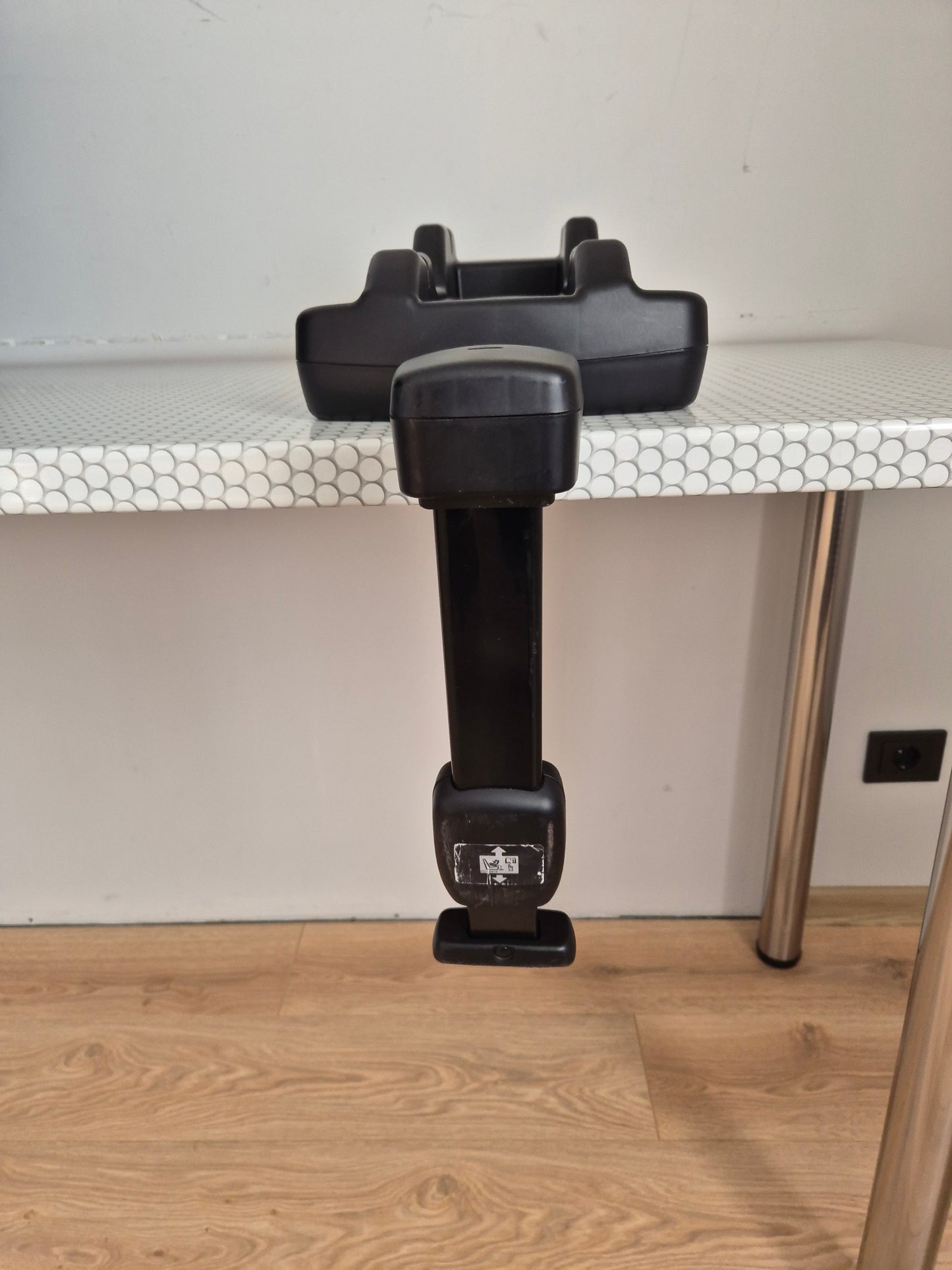 Maxi Cosi Marble i-Size 0-13kg. su IsoFix baze.