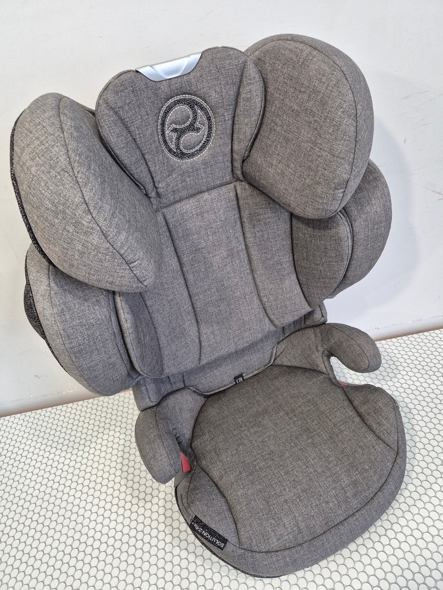 Cybex Solution Z-Fix PLUS 15-36kg.