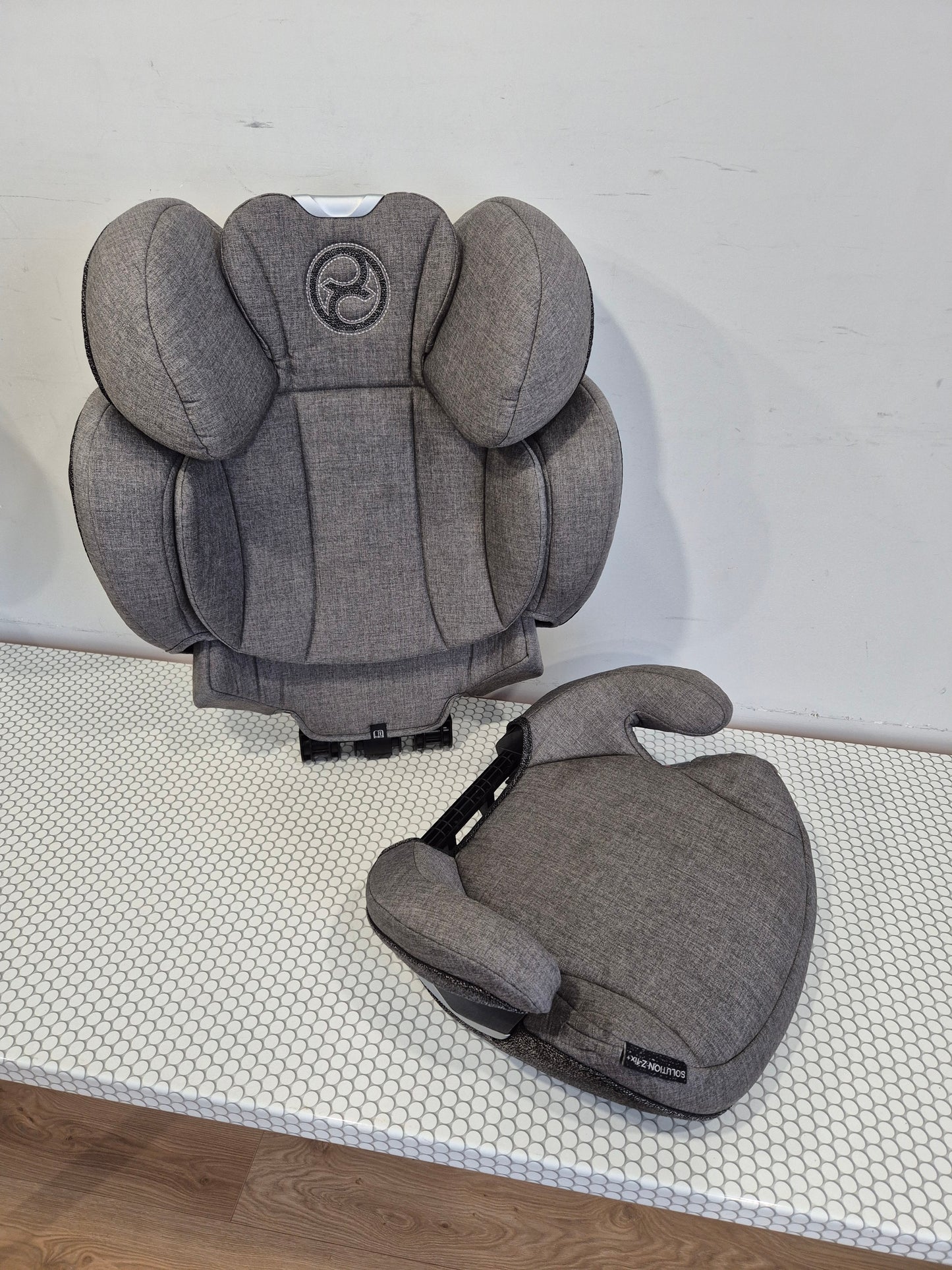 Cybex Solution Z-Fix PLUS 15-36kg.
