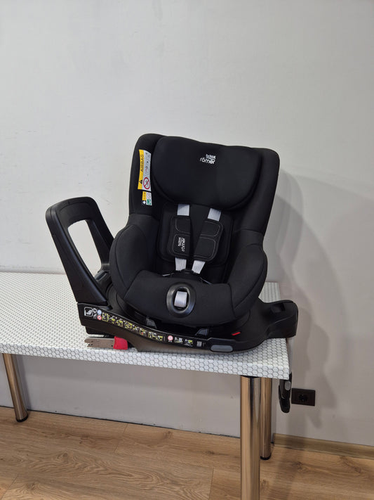 Britax Romer DualFix M i-Size 0-18kg.