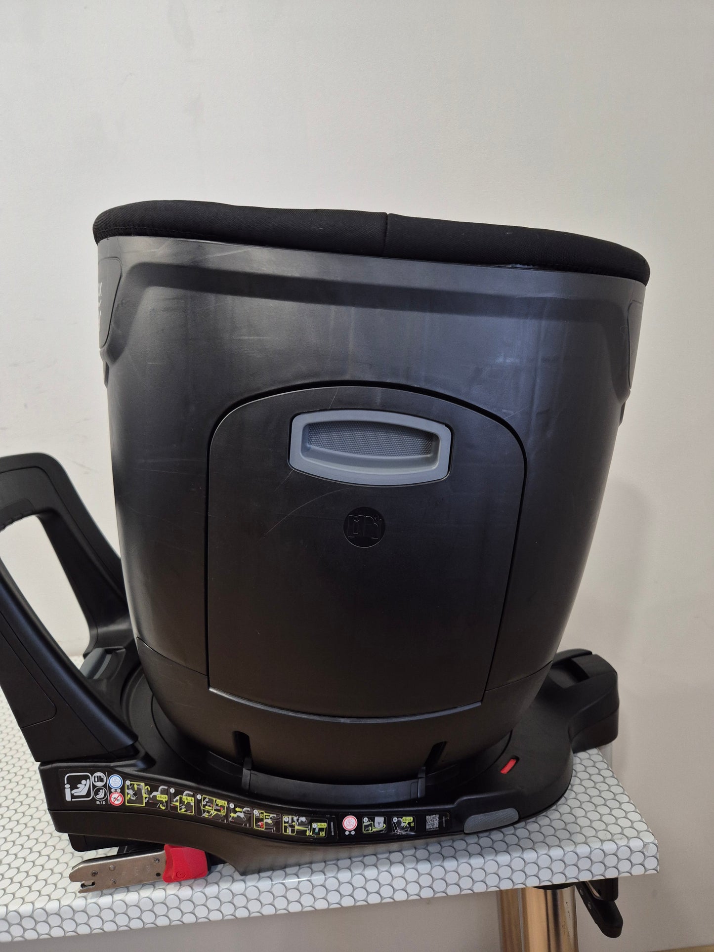 Britax Romer DualFix M i-Size 0-18kg.