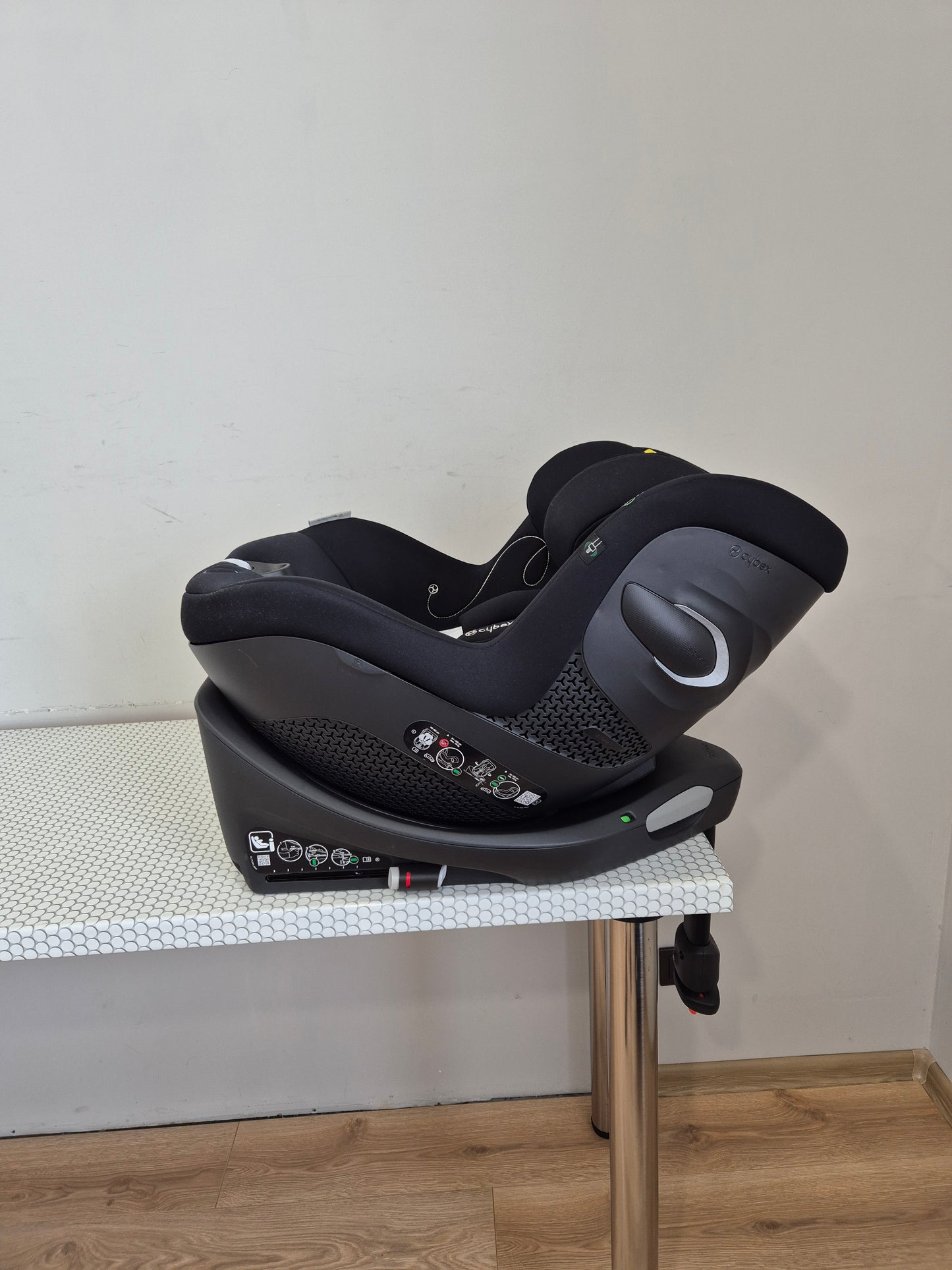 Cybex Sirona G i-Size 61-105cm. su Cybex Base G baze