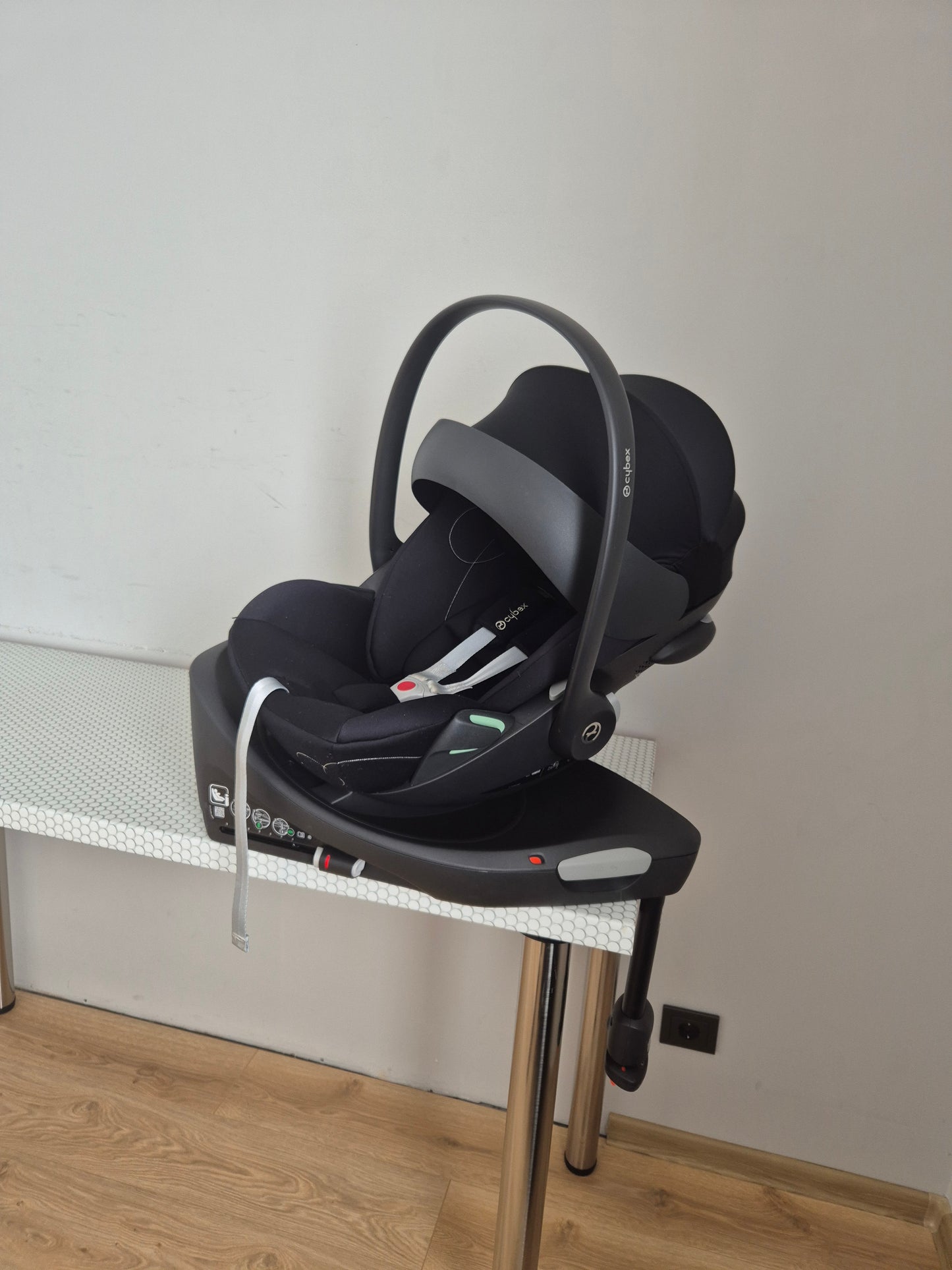 Cybex Cloud G i-Size 0-13kg. su Base G baze