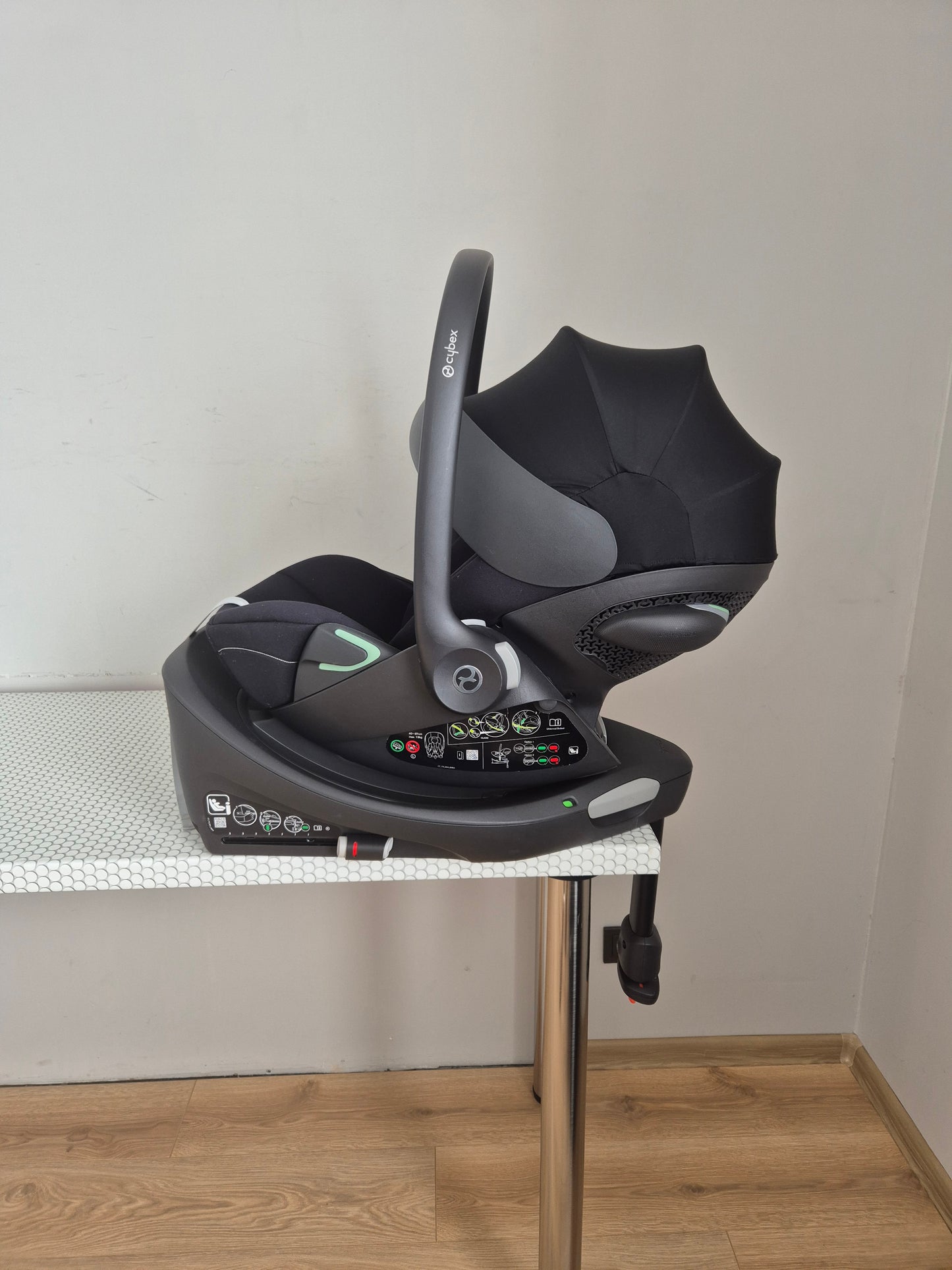 Cybex Cloud G i-Size 0-13kg. su Base G baze