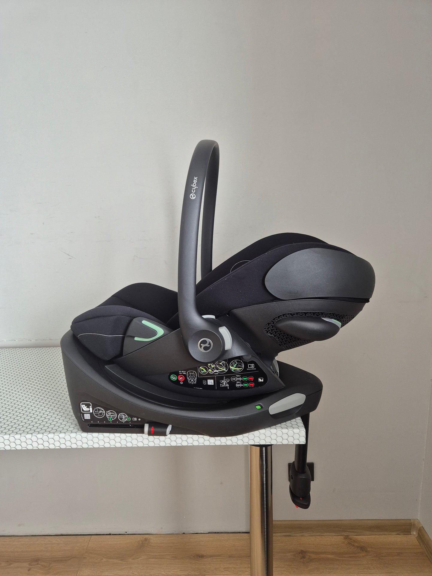 Cybex Cloud G i-Size 0-13kg. su Base G baze