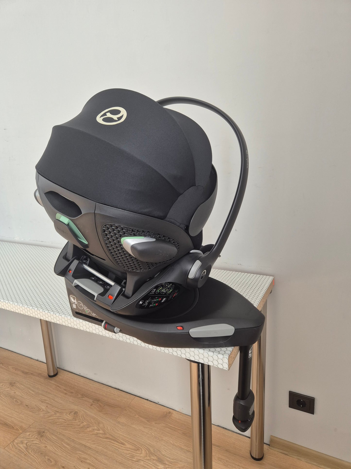 Cybex Cloud G i-Size 0-13kg. su Base G baze