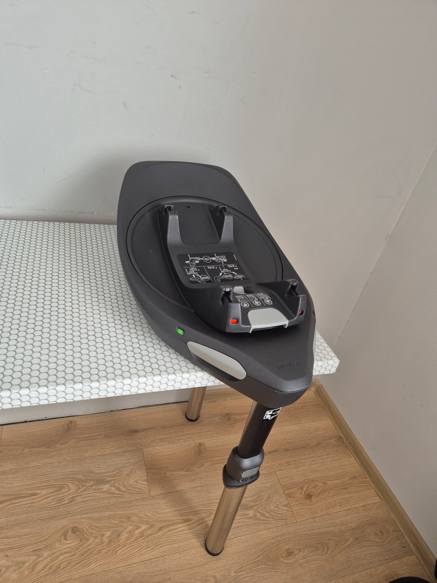 Cybex Cloud G i-Size 0-13kg. su Base G baze