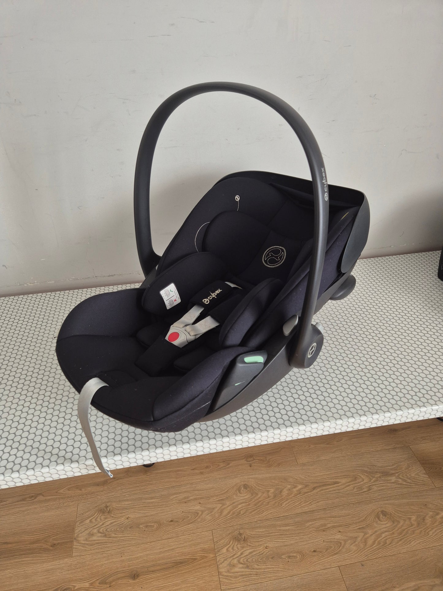 Cybex Cloud G i-Size 0-13kg. su Base G baze